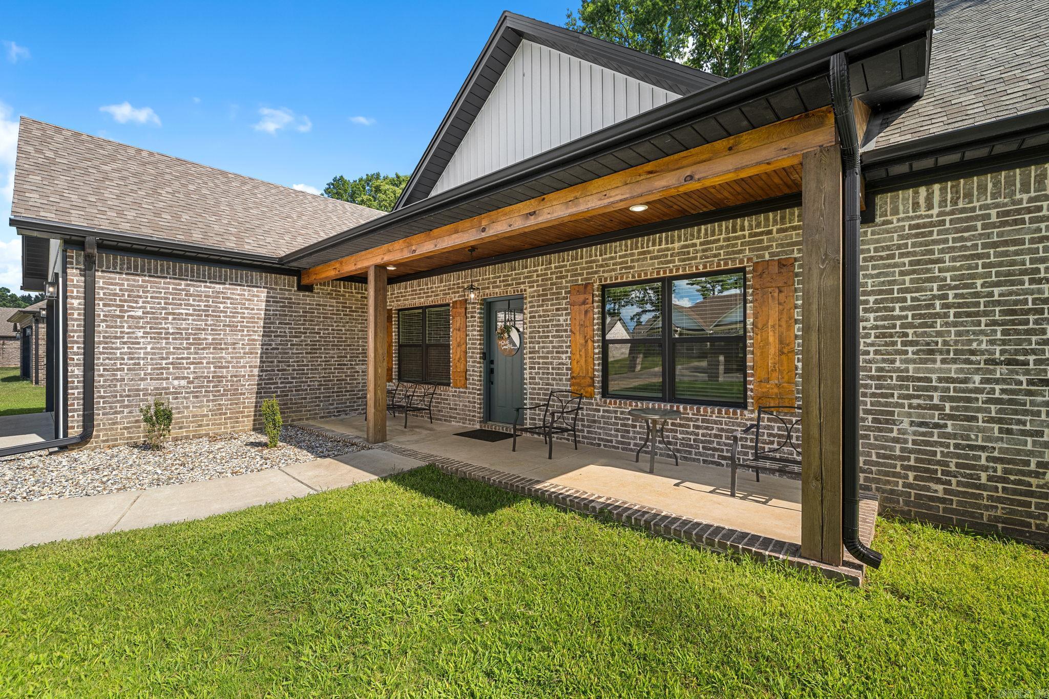 HIDDEN VALLEY ESTATES - Residential