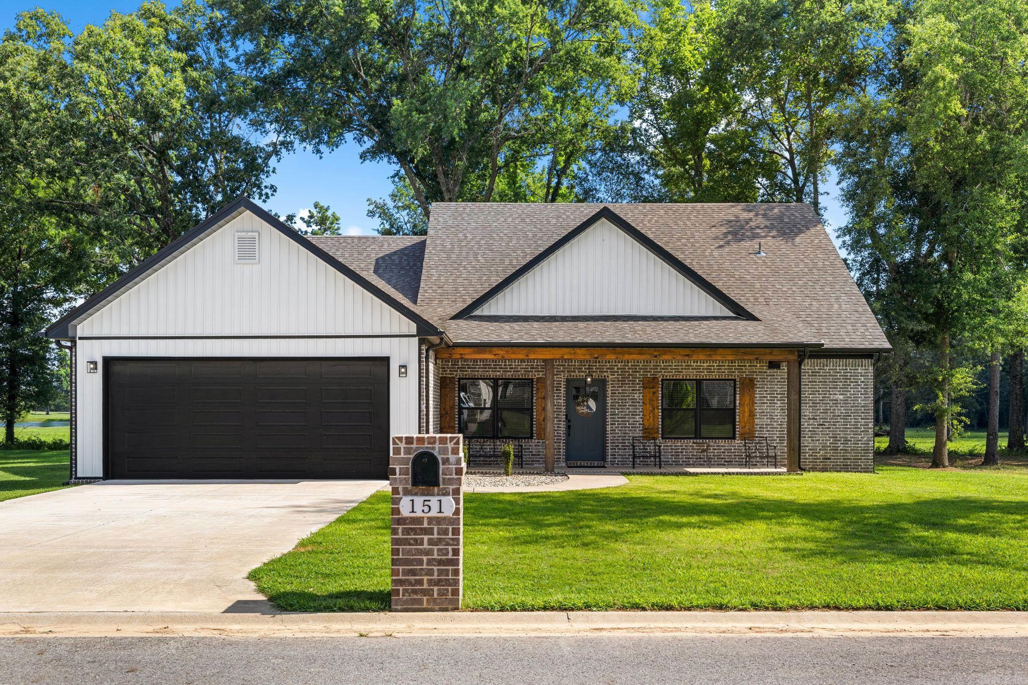 HIDDEN VALLEY ESTATES - Residential