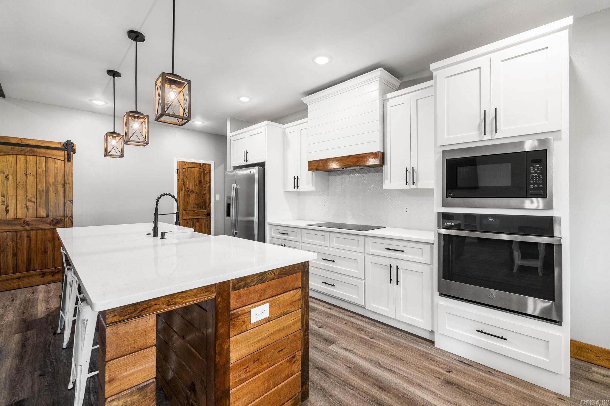 HIDDEN VALLEY ESTATES - Residential