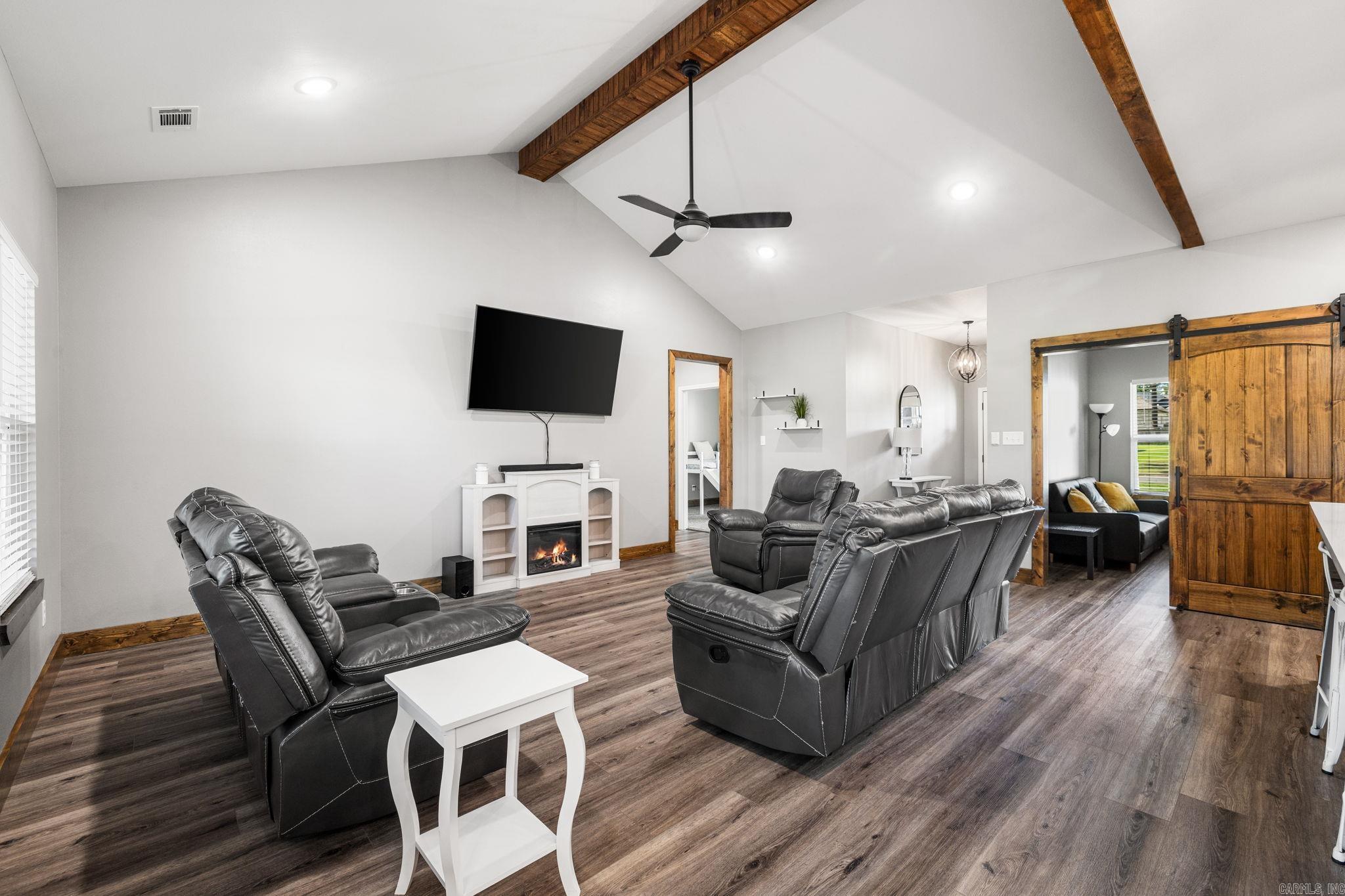 HIDDEN VALLEY ESTATES - Residential