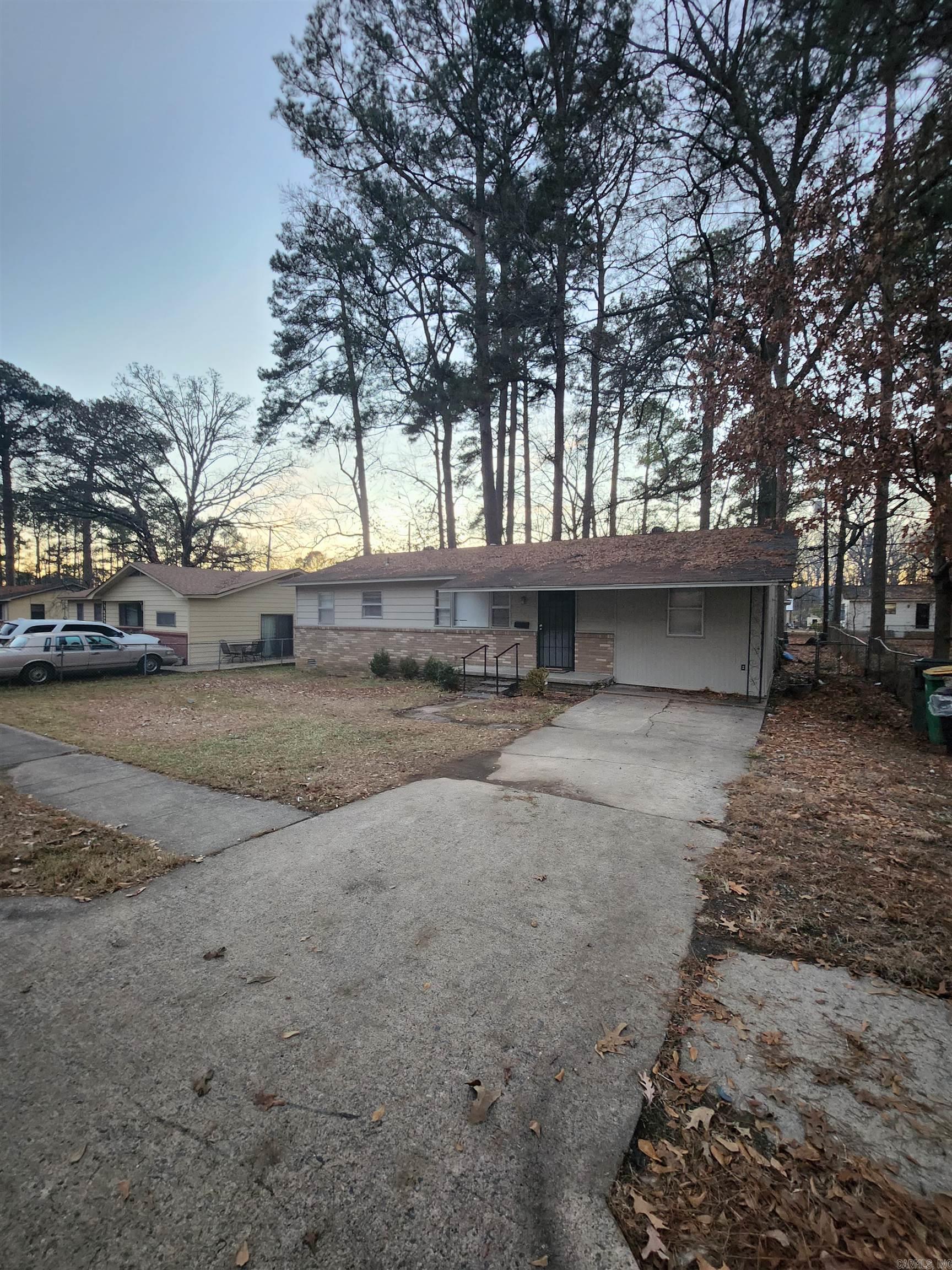 TRADEWINDS - Residential
