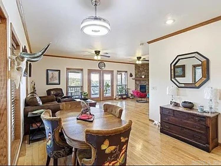 EAGLES NEST - Residential