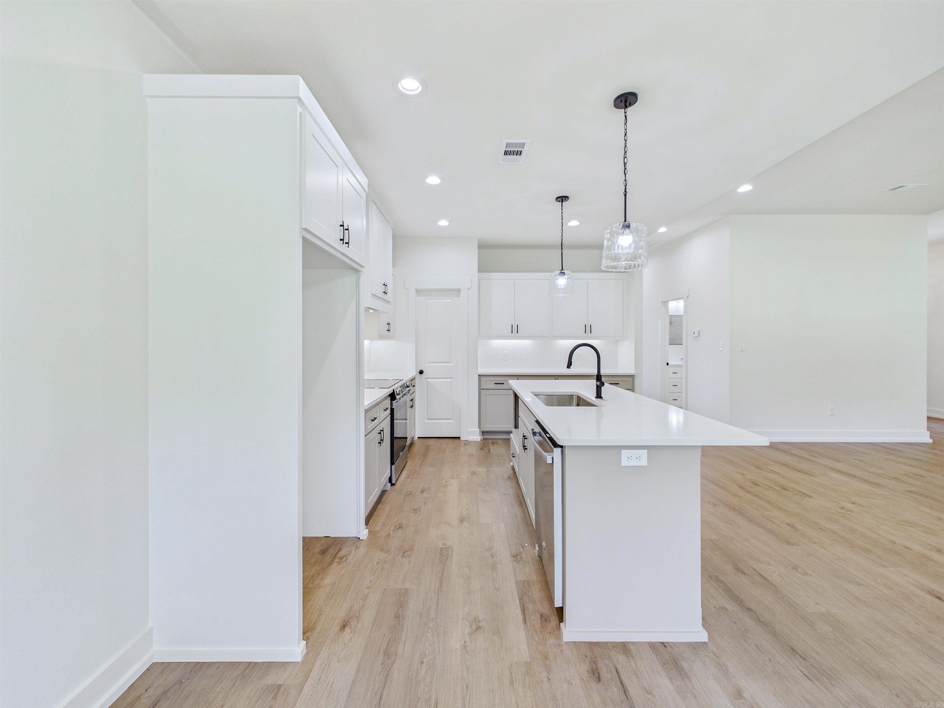 RIDGE VIEW - Residential