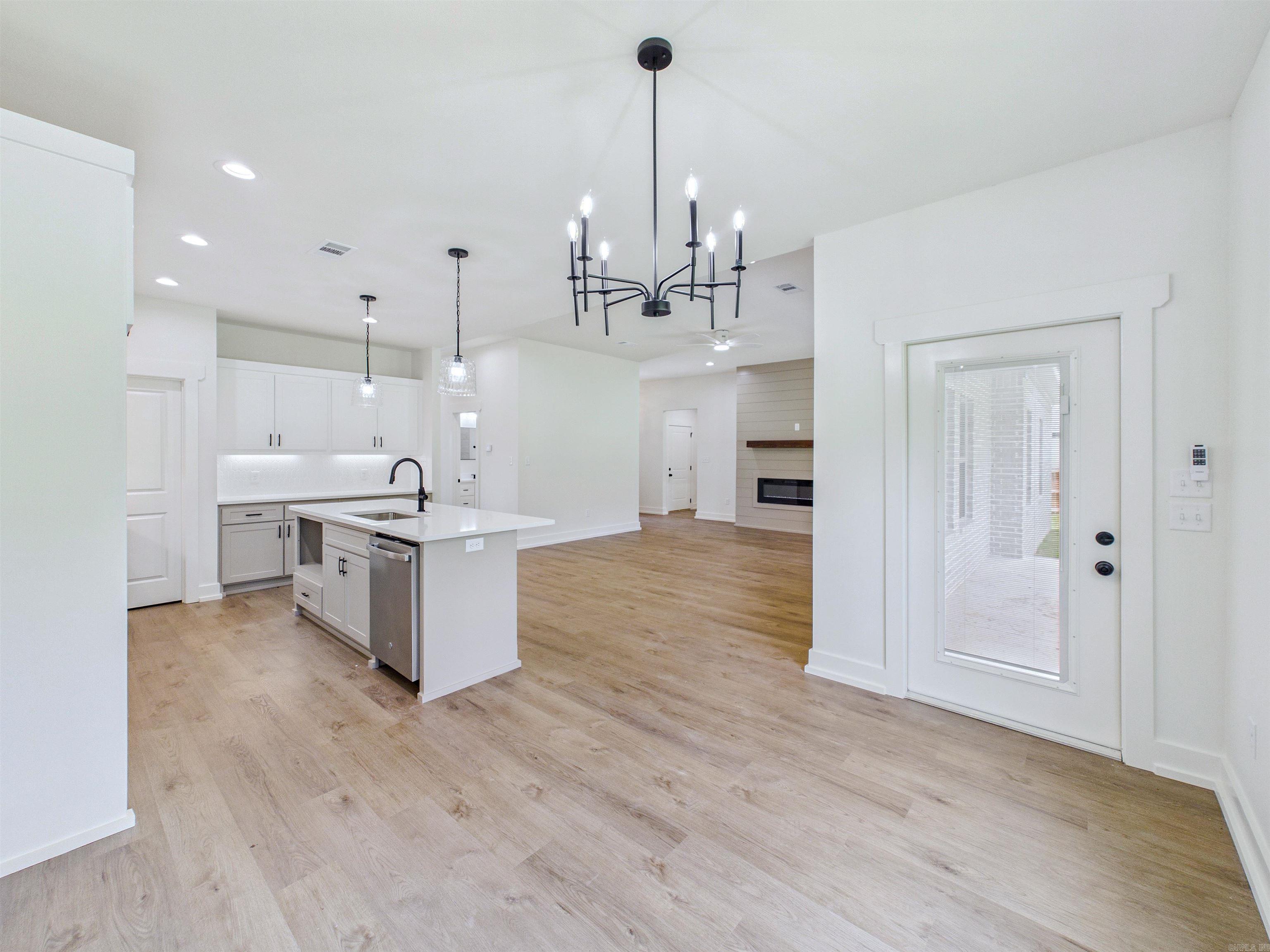 RIDGE VIEW - Residential