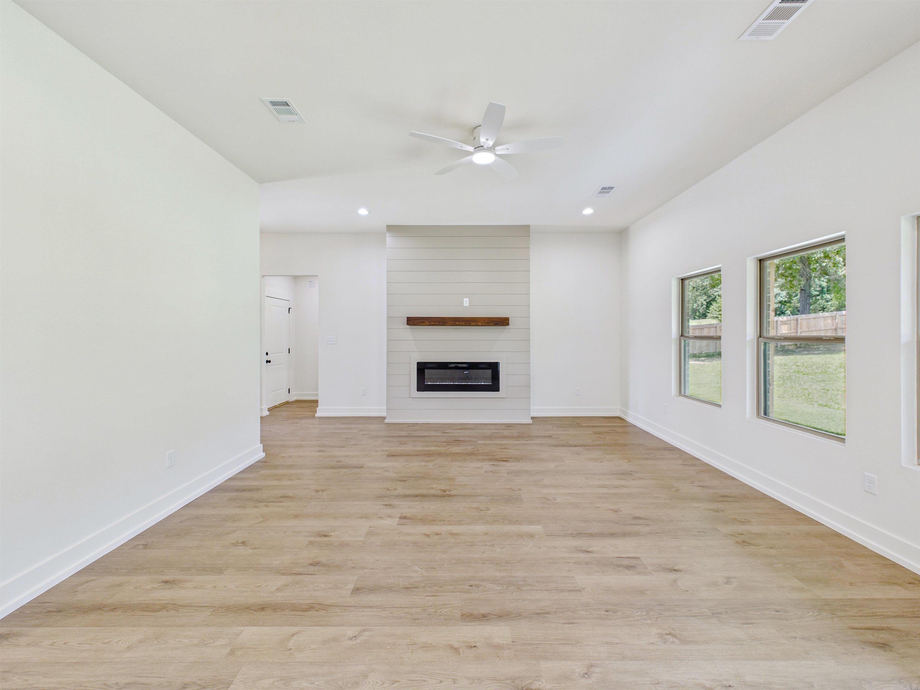 RIDGE VIEW - Residential