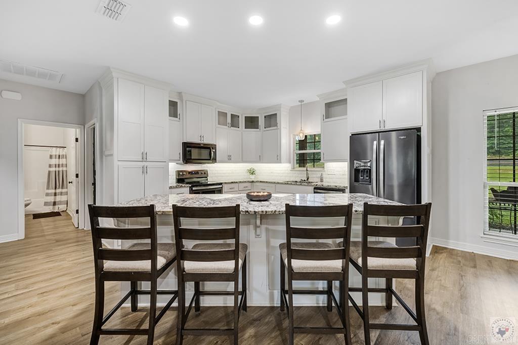 CREEKWOOD - Residential