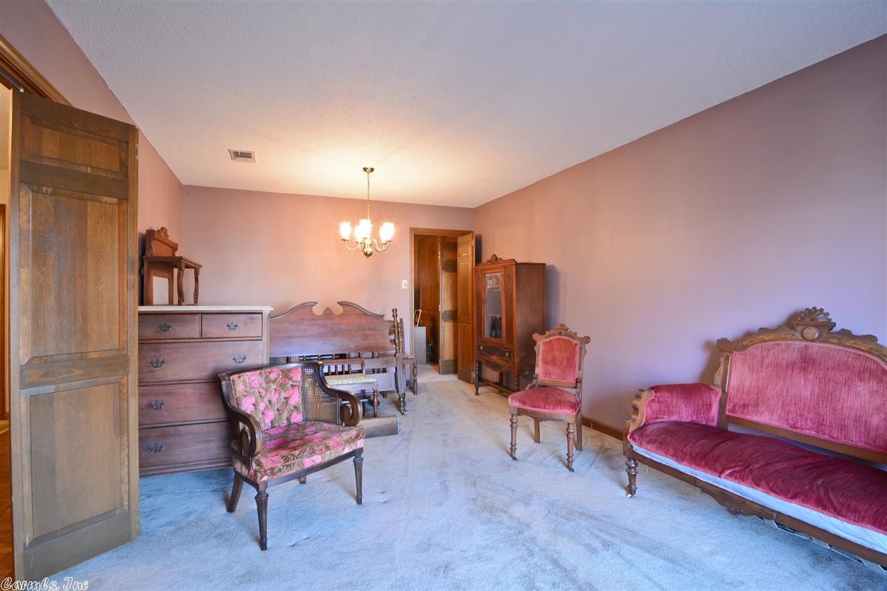 East Meadow - Residential