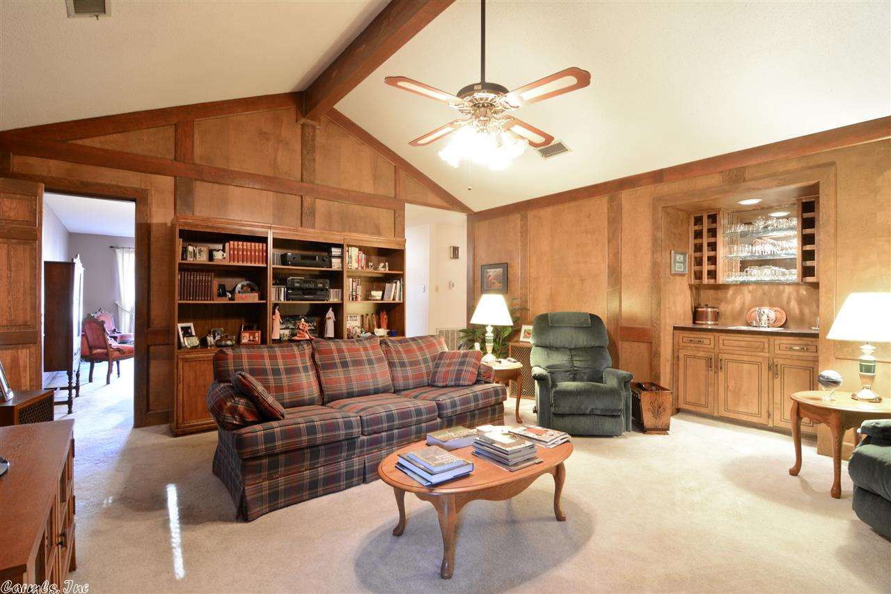 East Meadow - Residential