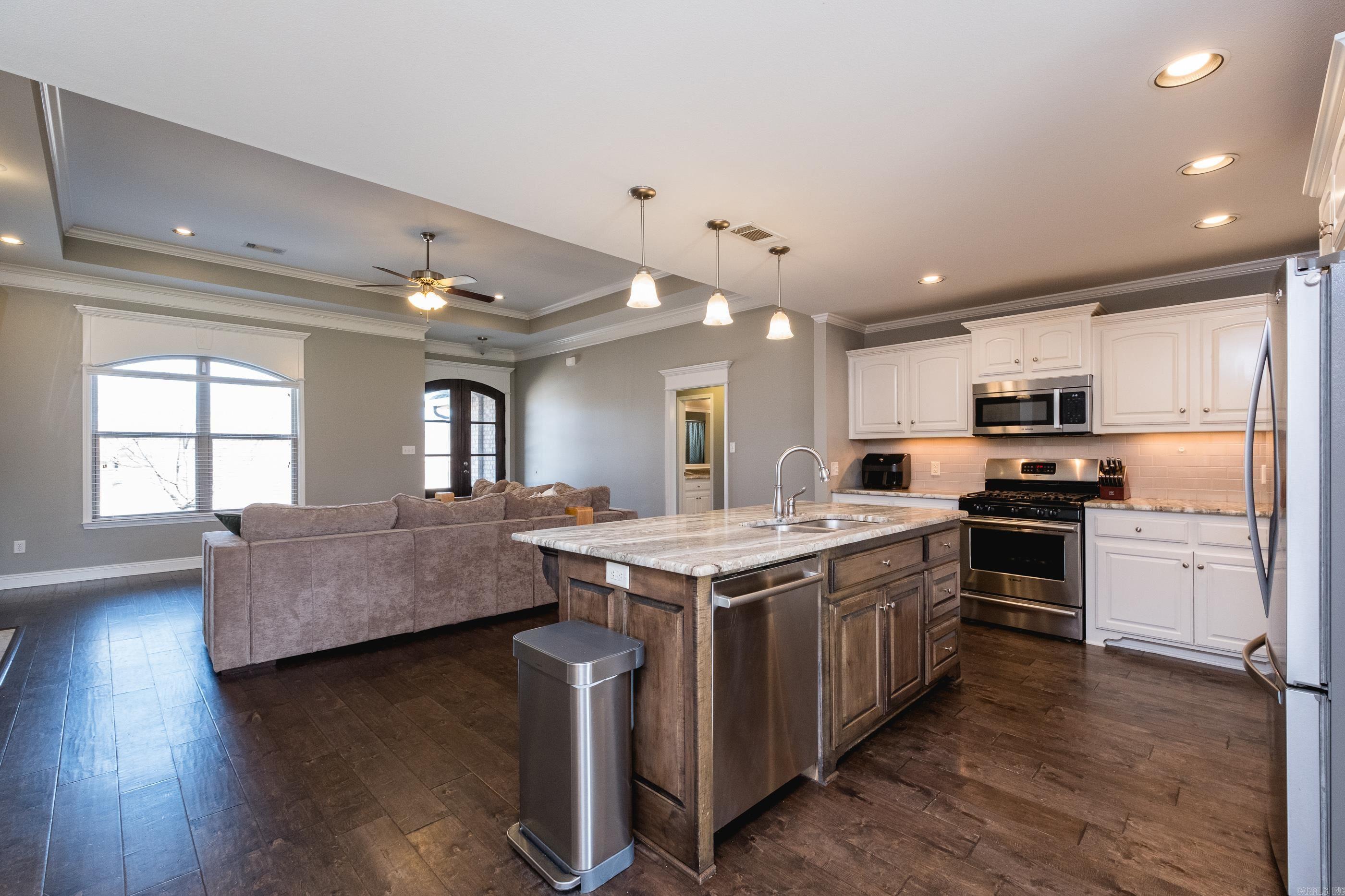 HICKORY HEIGHTS - Residential