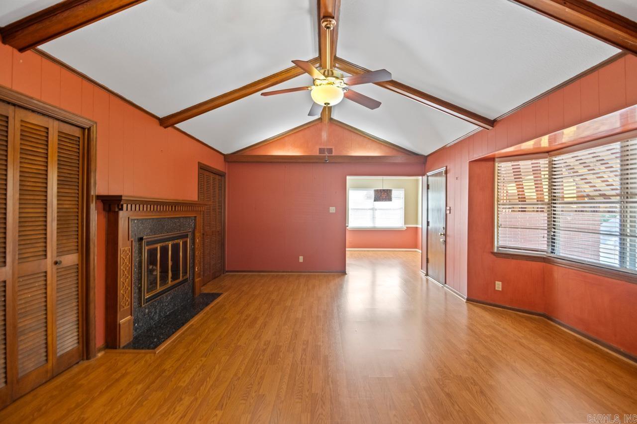 HALL COVE - Residential