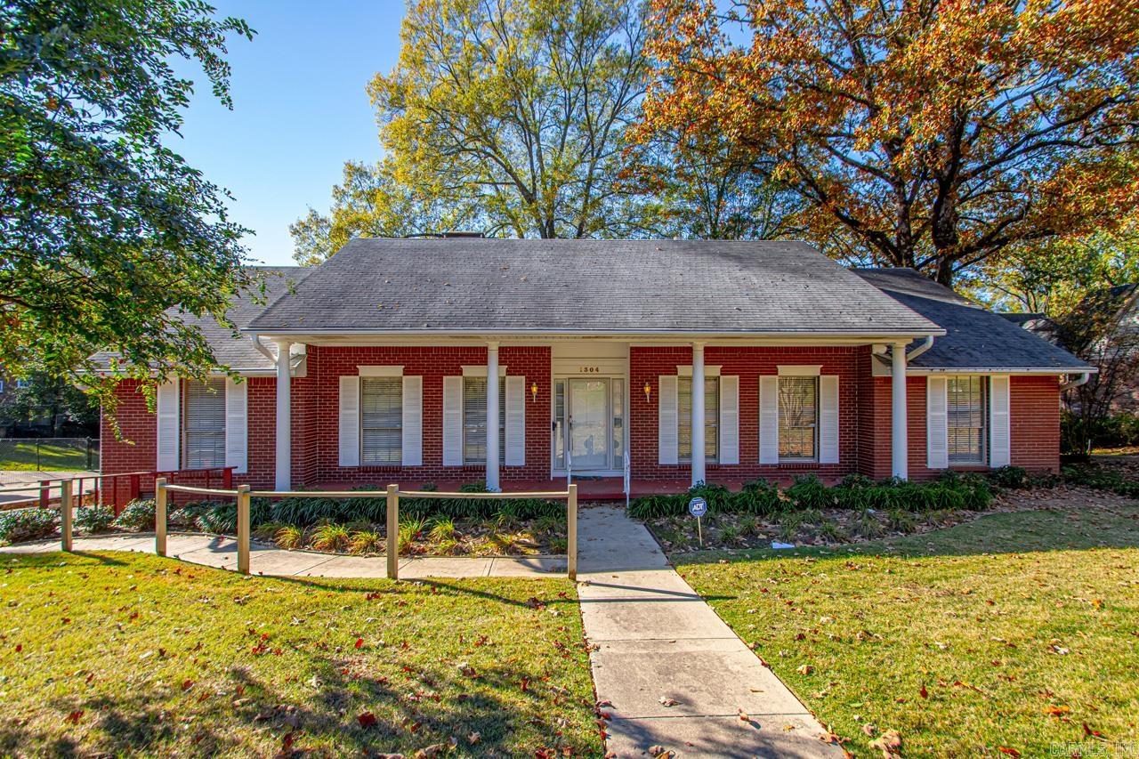 HALL COVE - Residential
