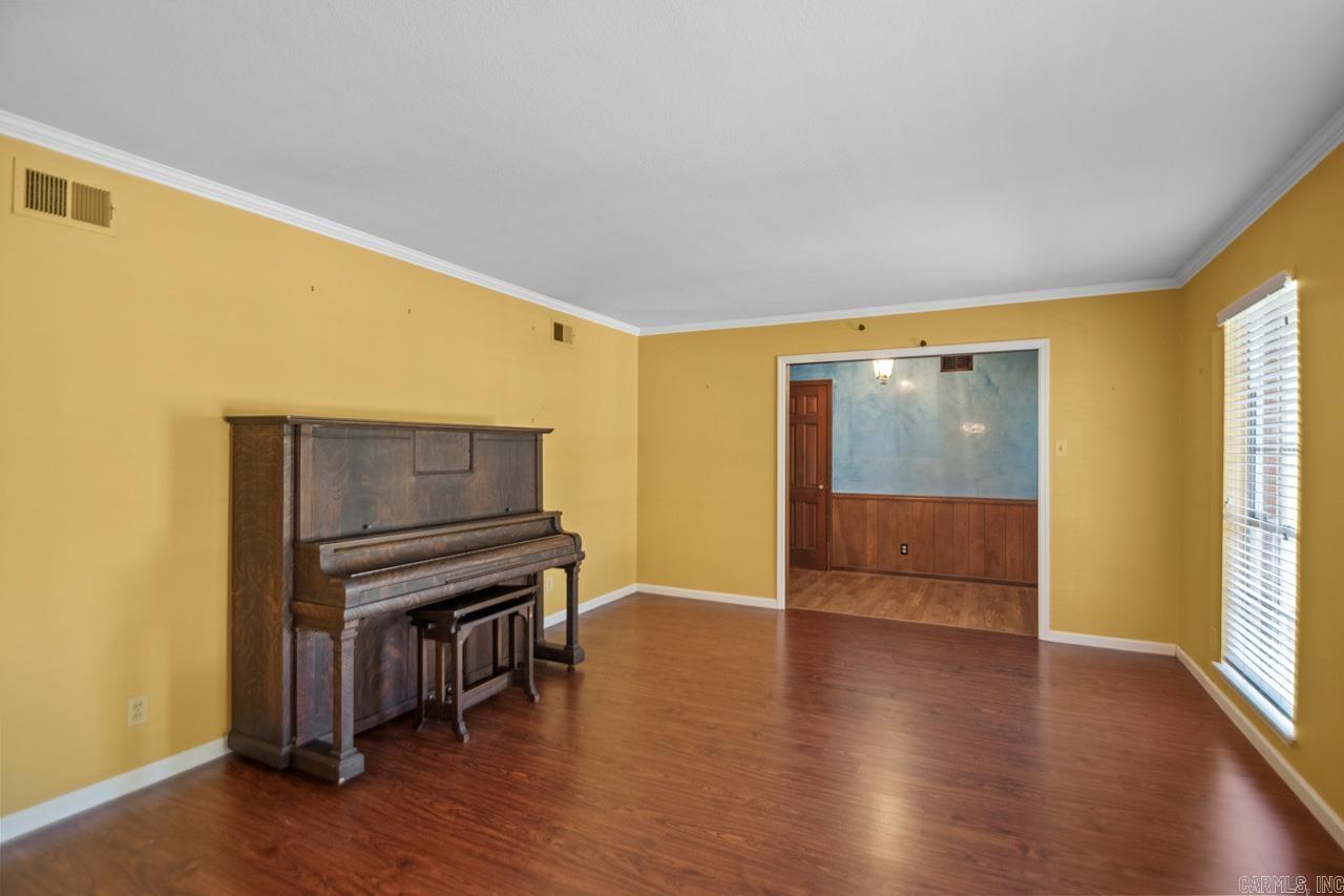 HALL COVE - Residential