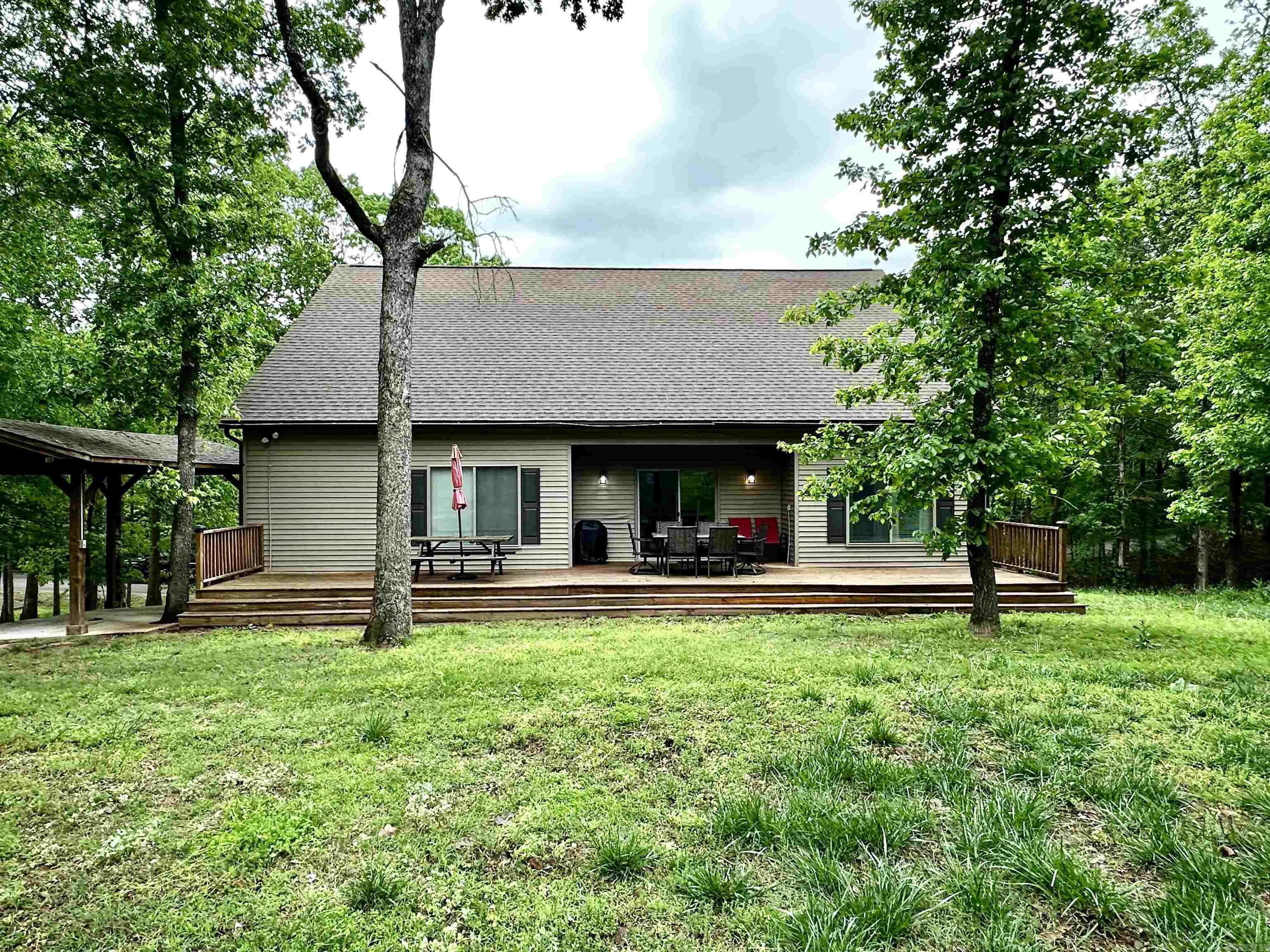 CASTLE RIDGE - Residential