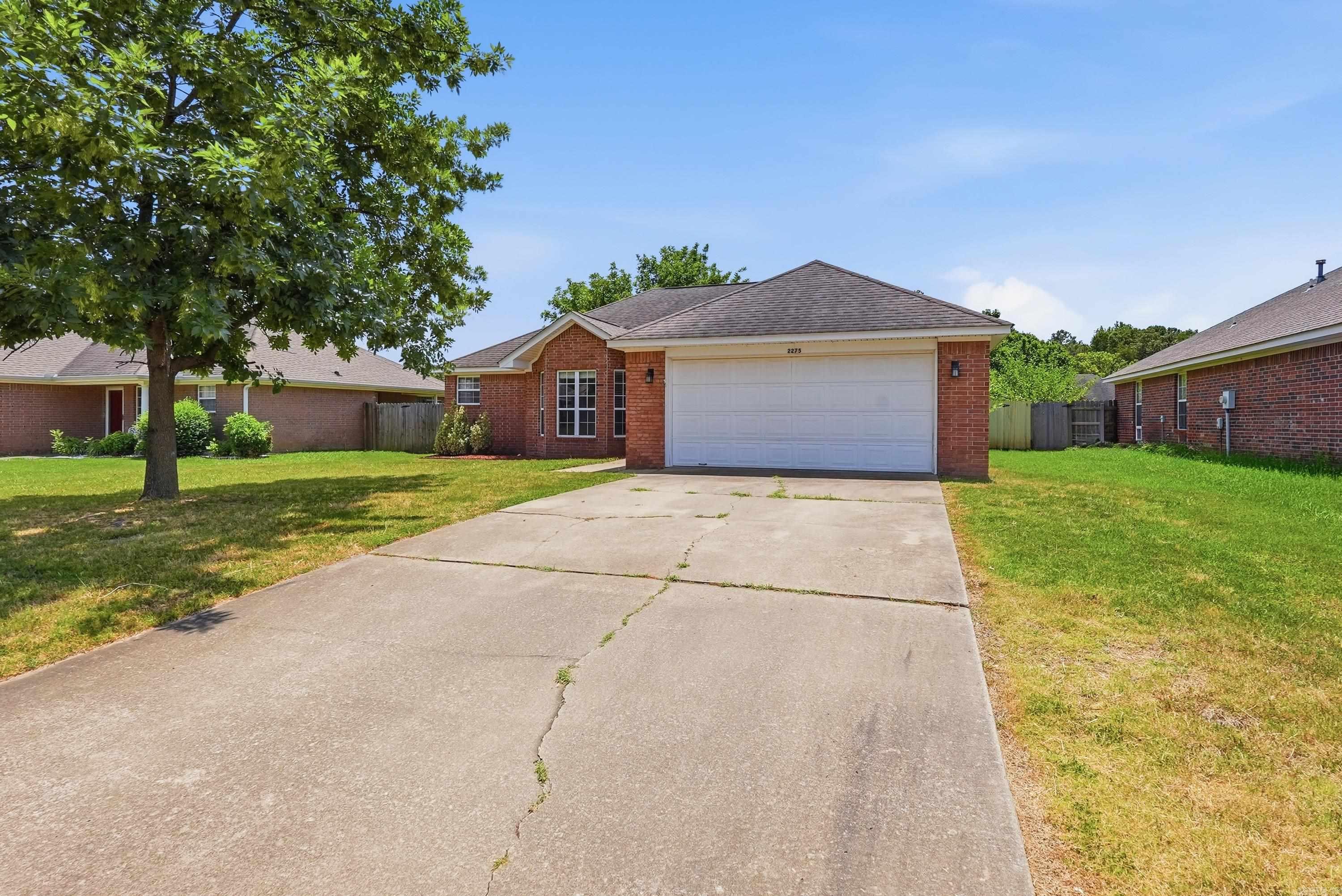 SMITHFIELD - Residential