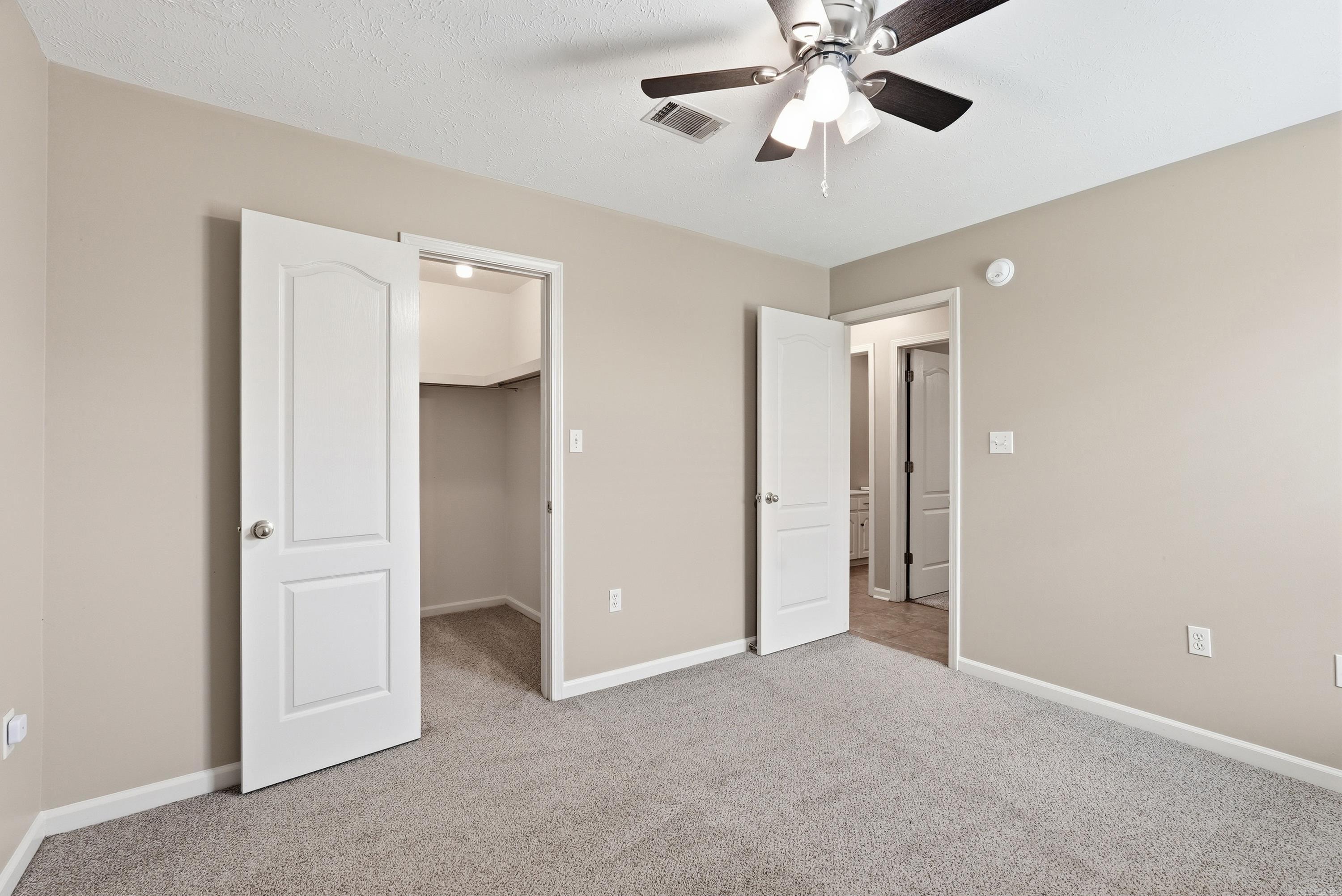SMITHFIELD - Residential