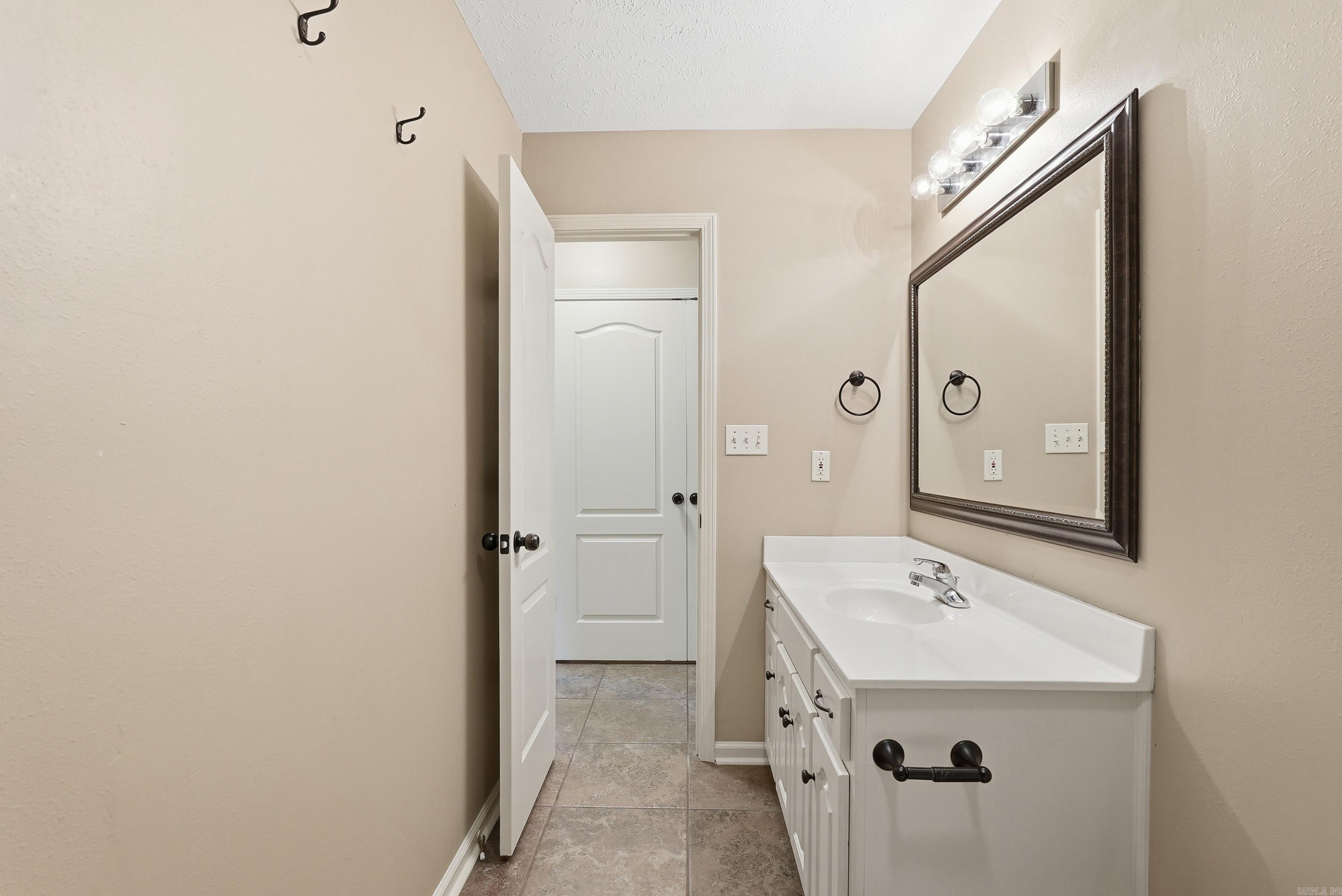 SMITHFIELD - Residential