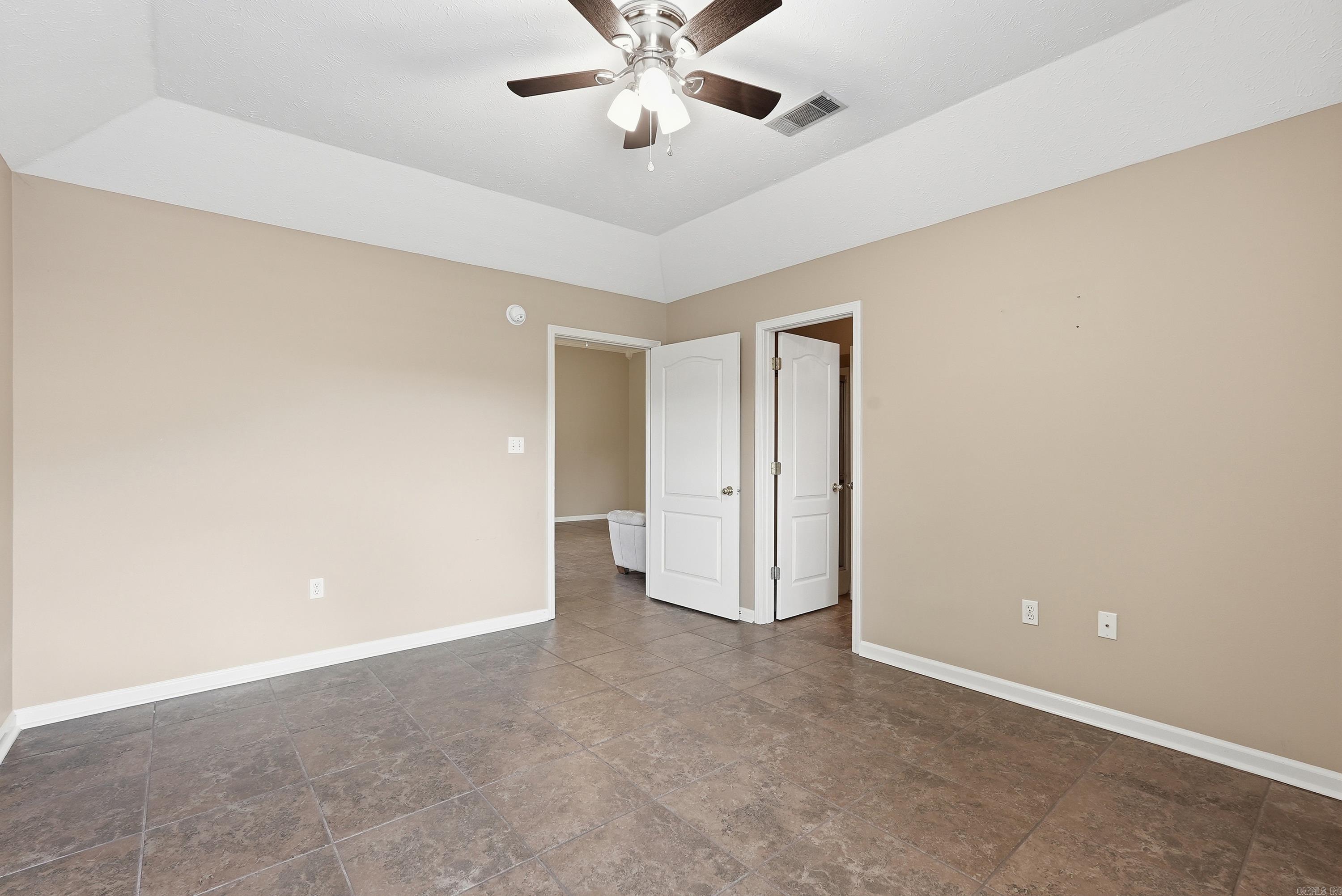 SMITHFIELD - Residential