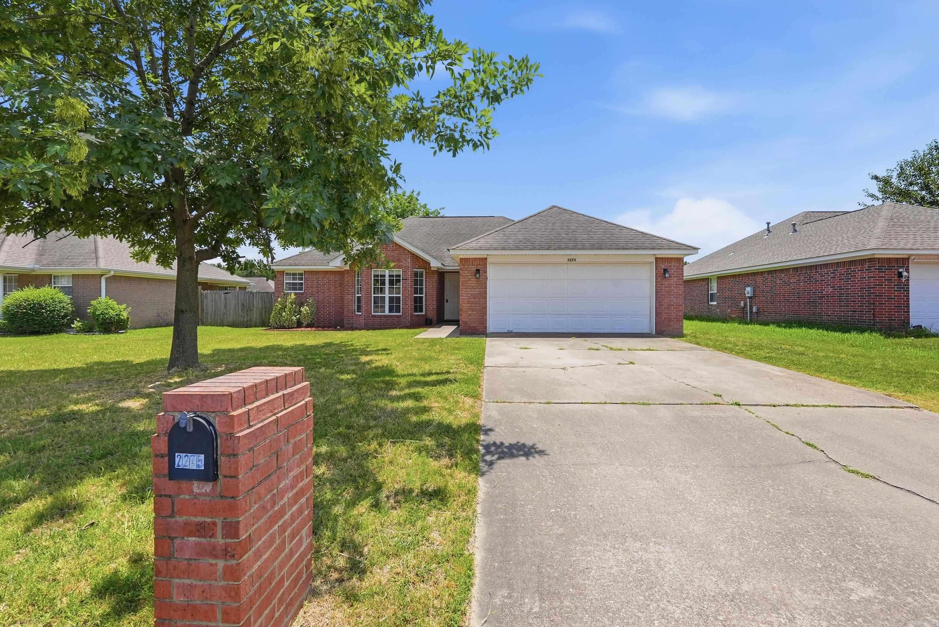 SMITHFIELD - Residential