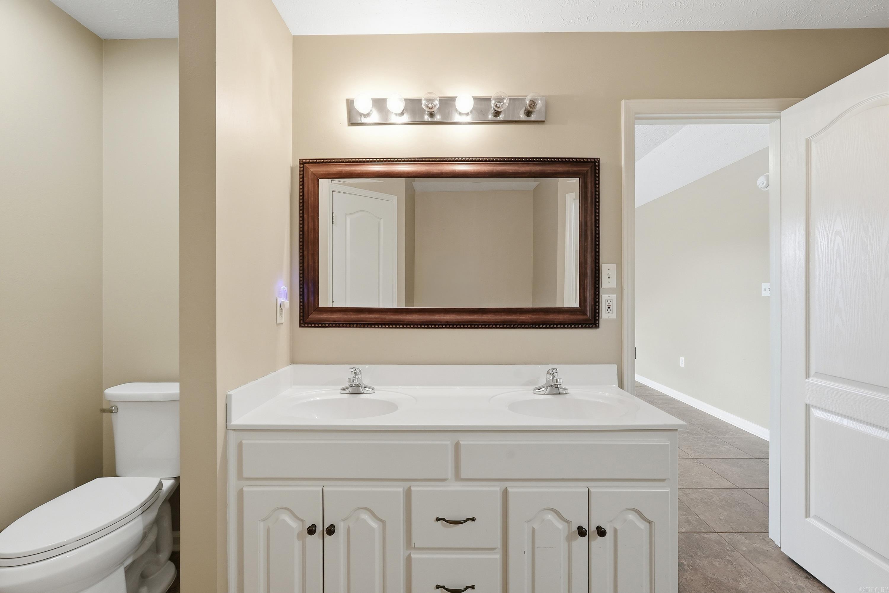 SMITHFIELD - Residential