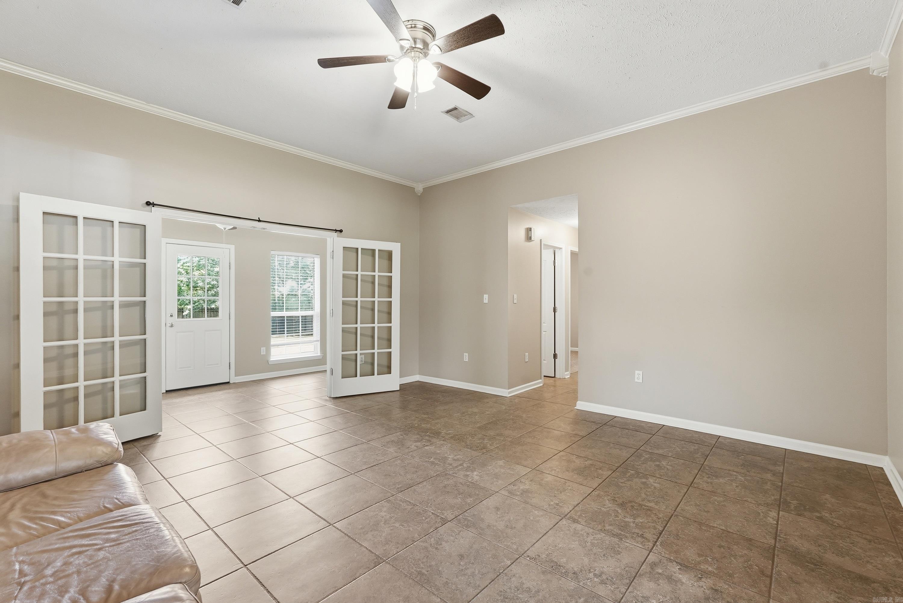 SMITHFIELD - Residential