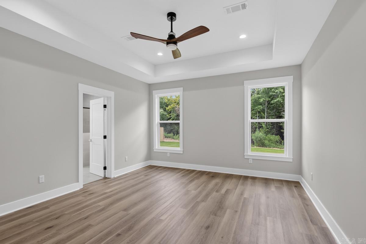 CREEKSIDE - Residential
