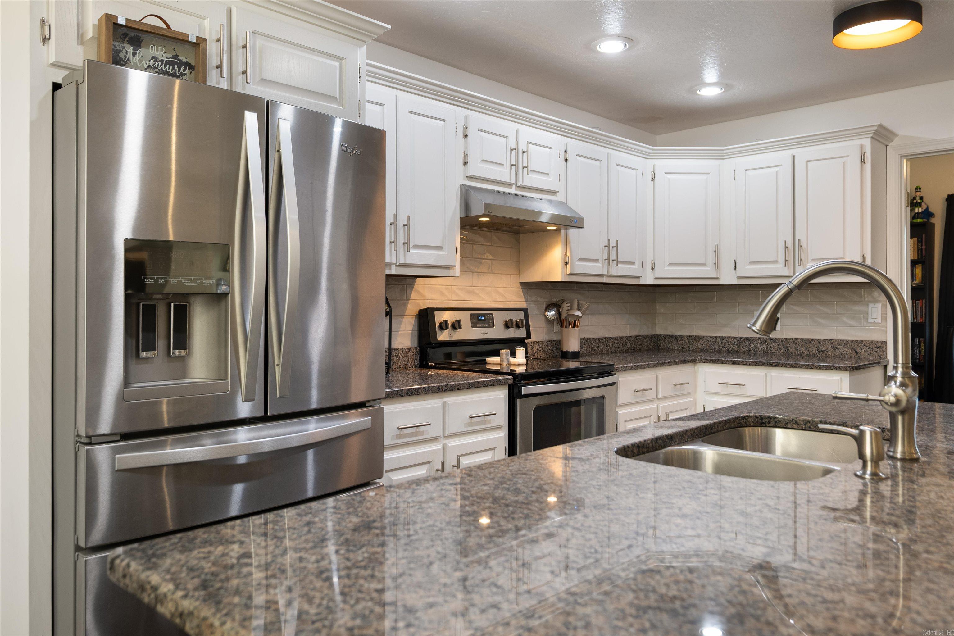HUNTERS GLEN - Residential