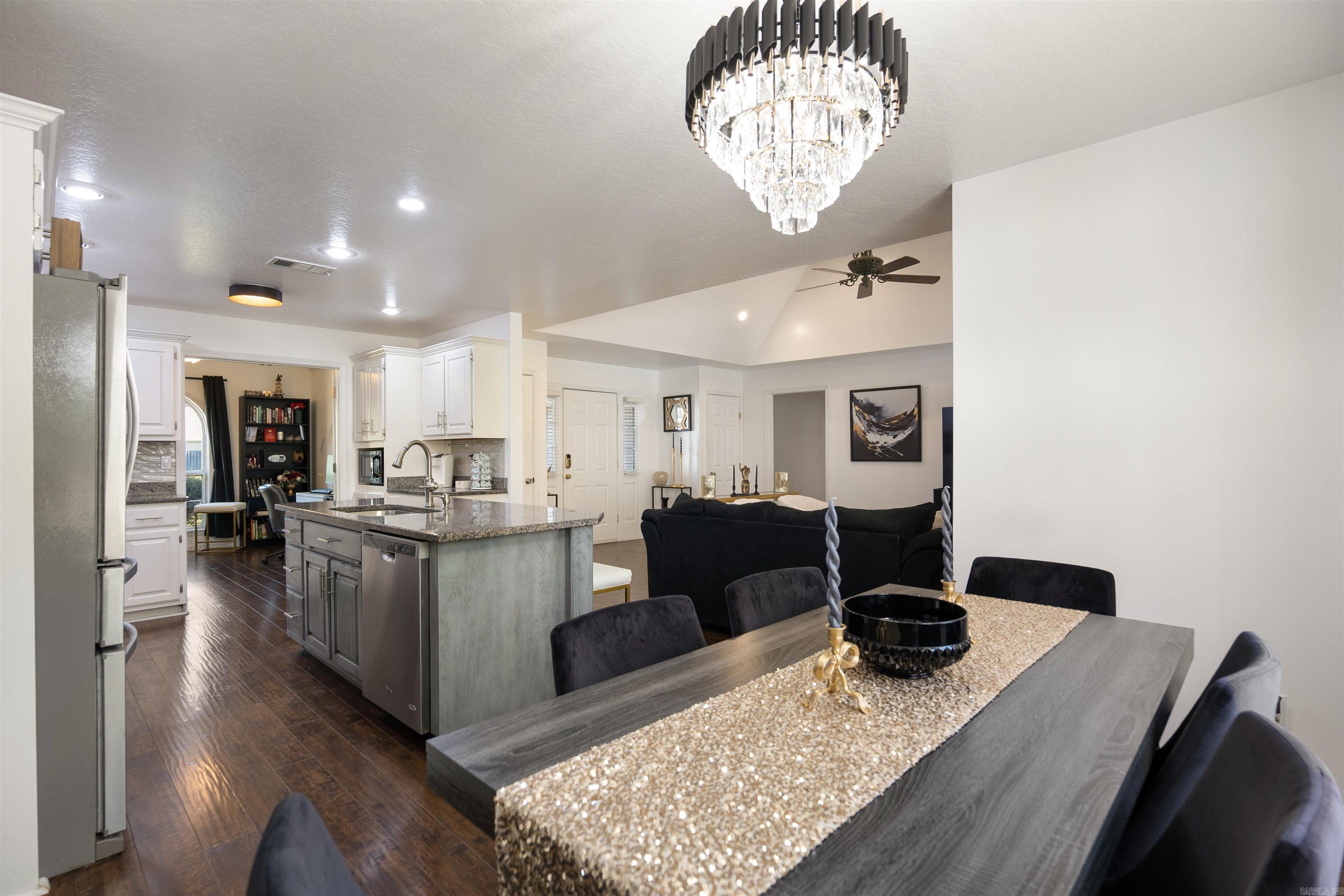 HUNTERS GLEN - Residential