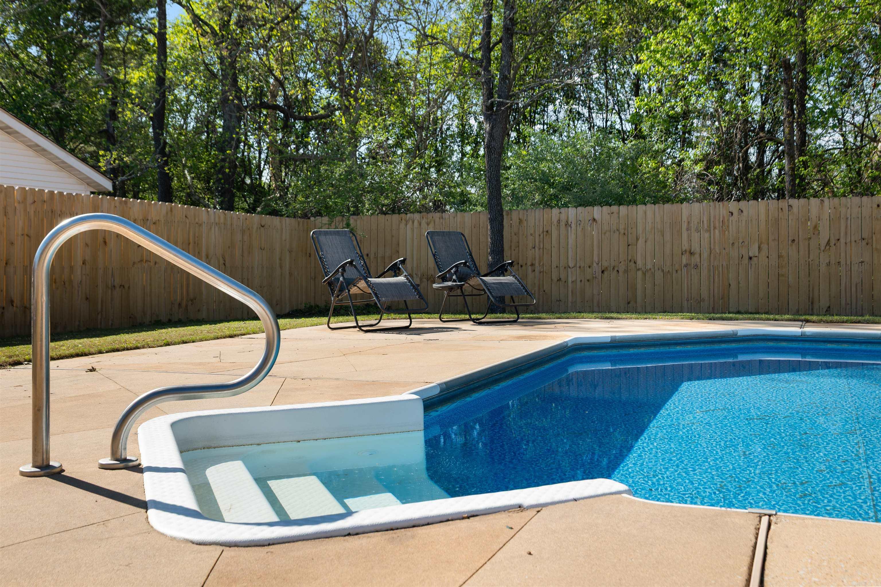 HUNTERS GLEN - Residential