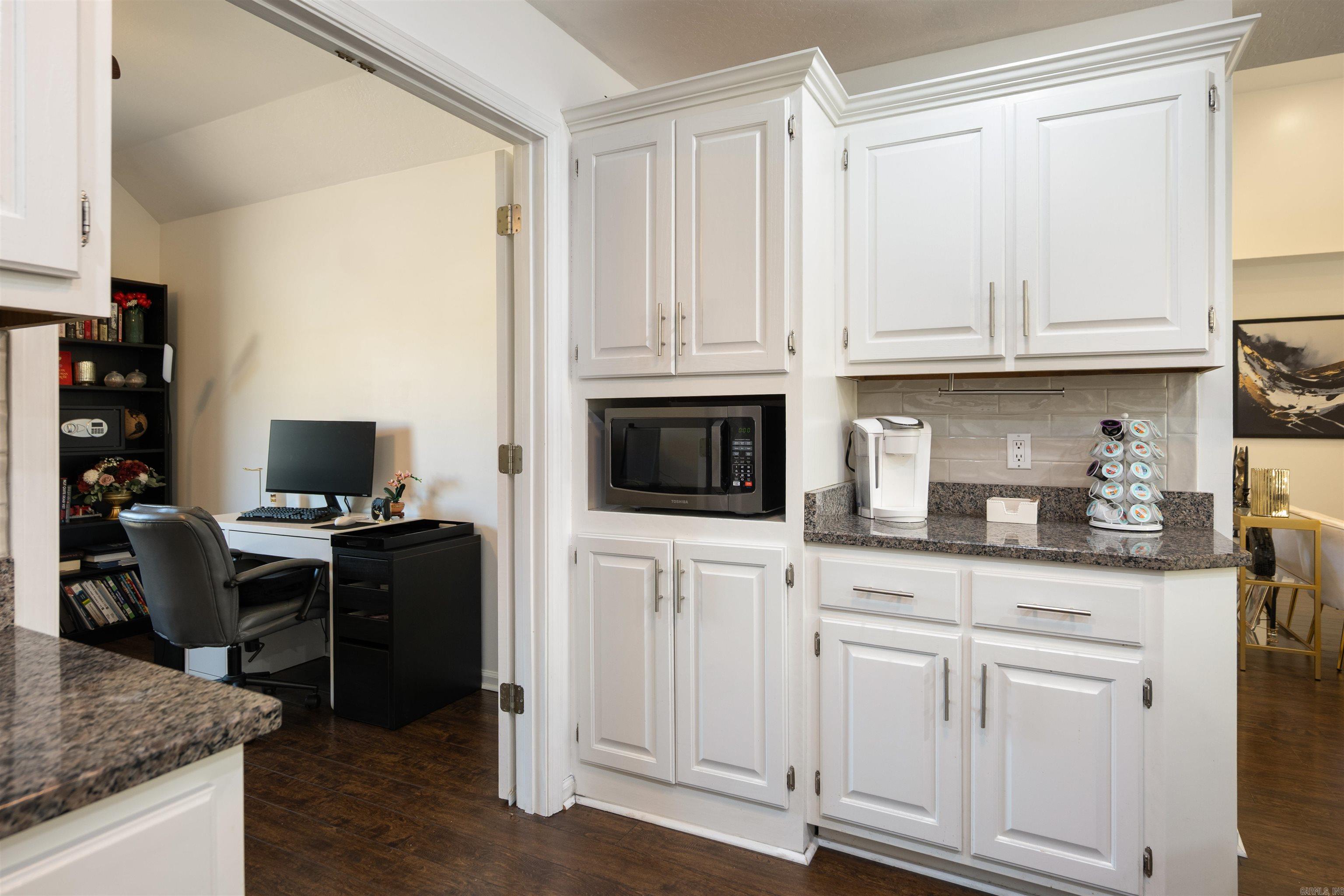HUNTERS GLEN - Residential