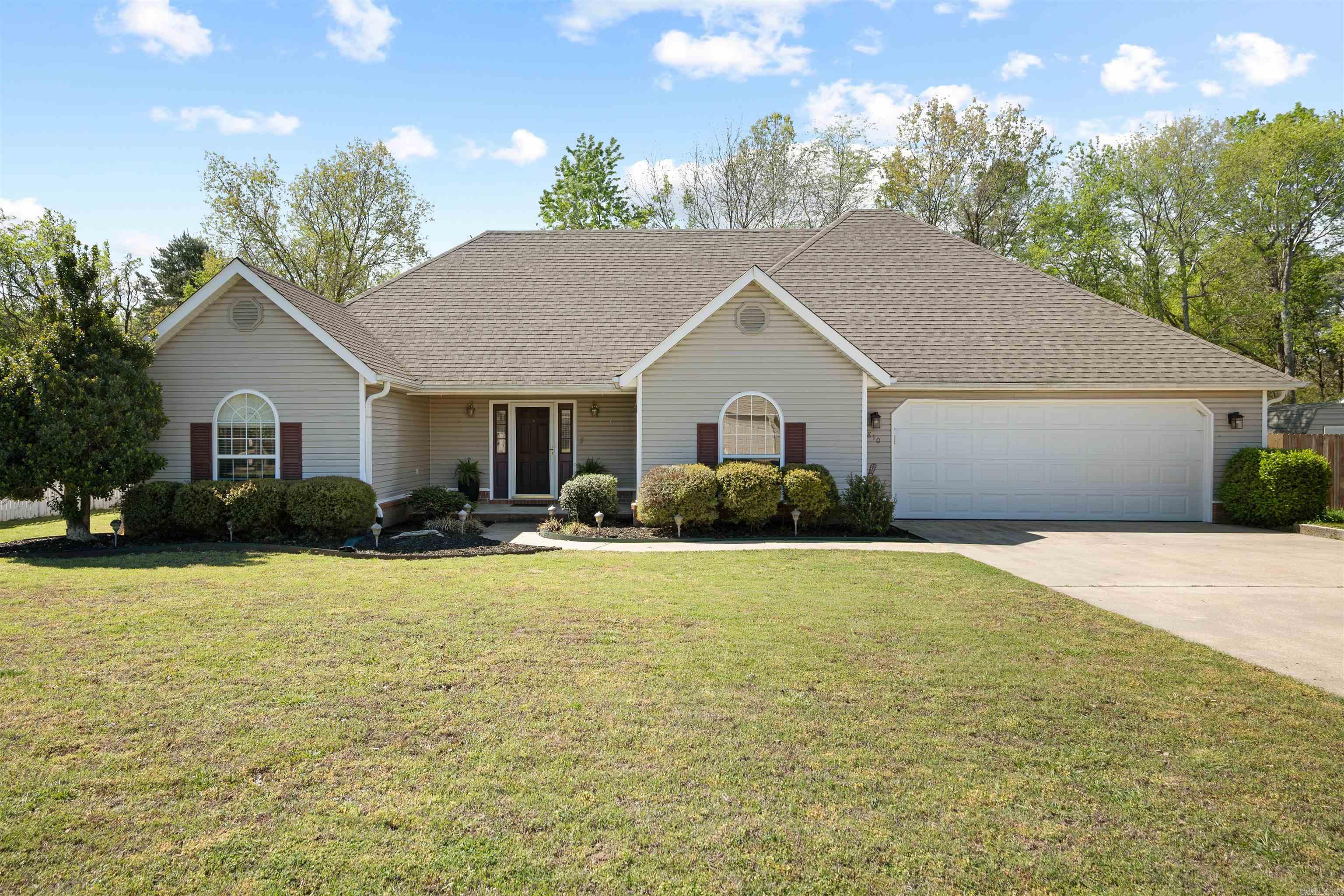 HUNTERS GLEN - Residential
