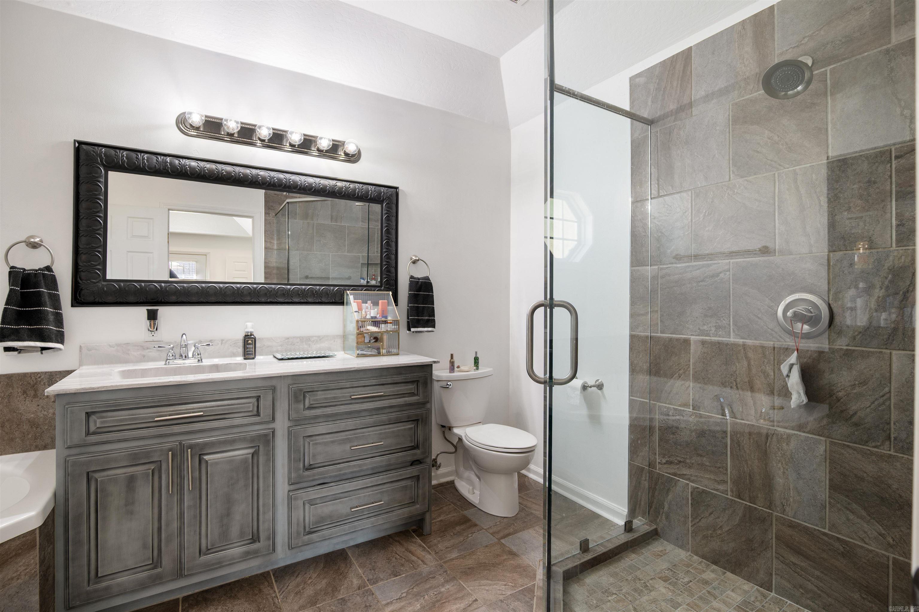 HUNTERS GLEN - Residential