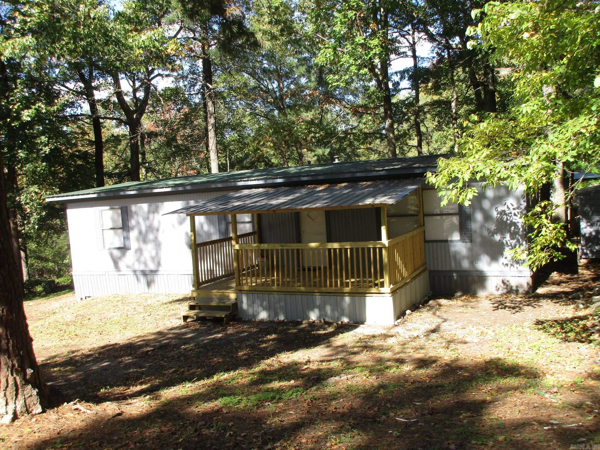 Attention, First Home Buyers, or investors, this could be great property.  Bryant schools, close to I-30 and from there Benton is 10 min away, Outlet Mall 10 min away.  This home has had several updates.  Is clean and ready to move in.  3 bedrooms, 2 bathrooms, good size yard.  Come see it to appreciate it. Tambien informacion en Español!!!