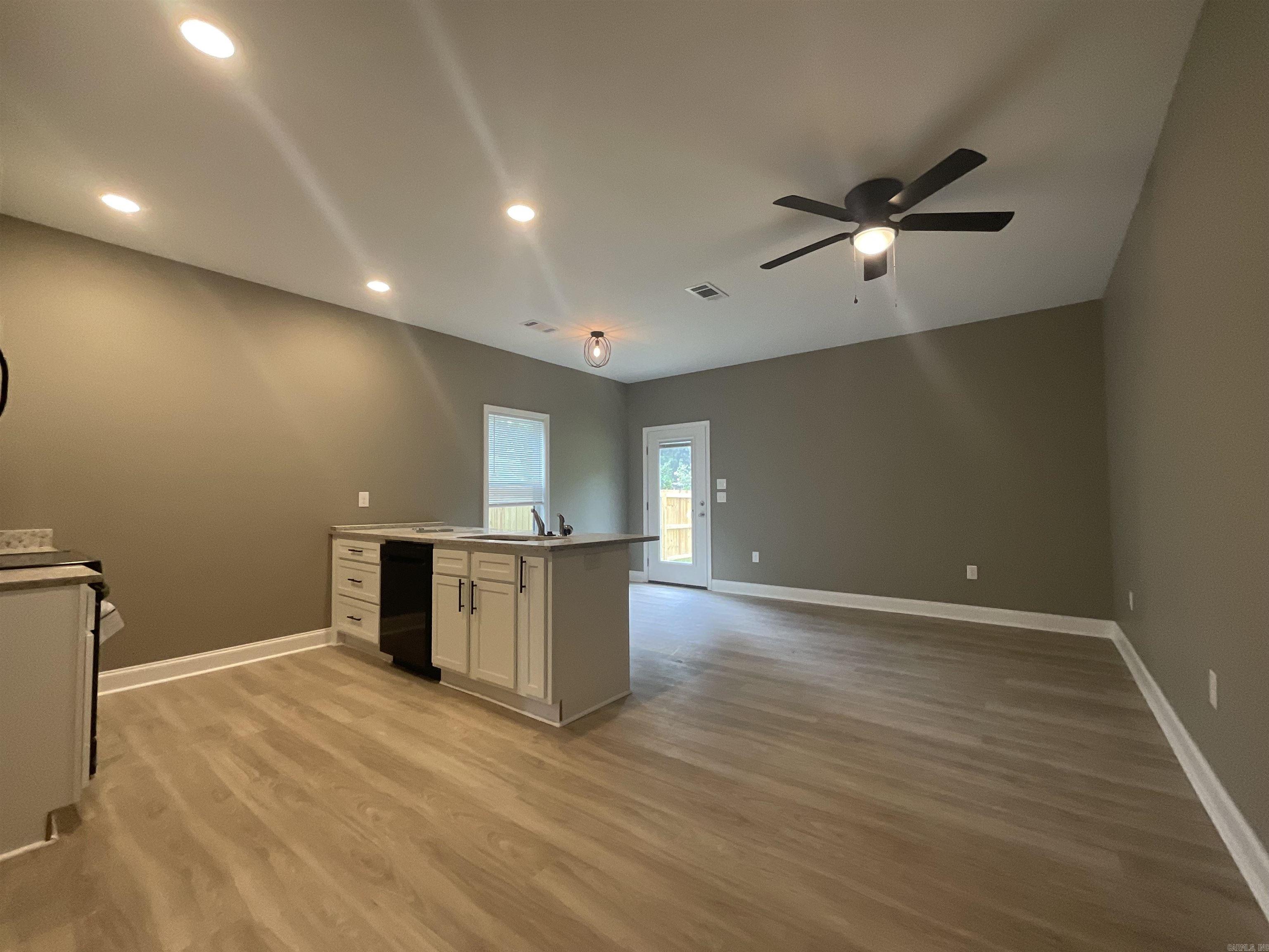 THE WRIGLEY PLACE ADDITION - Residential Income