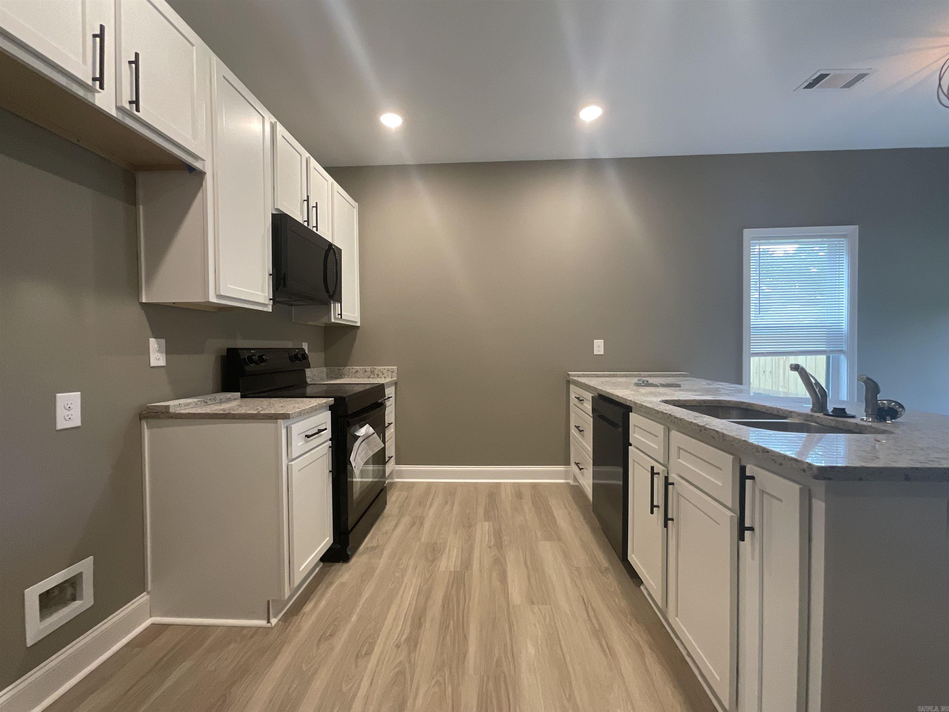 THE WRIGLEY PLACE ADDITION - Residential Income