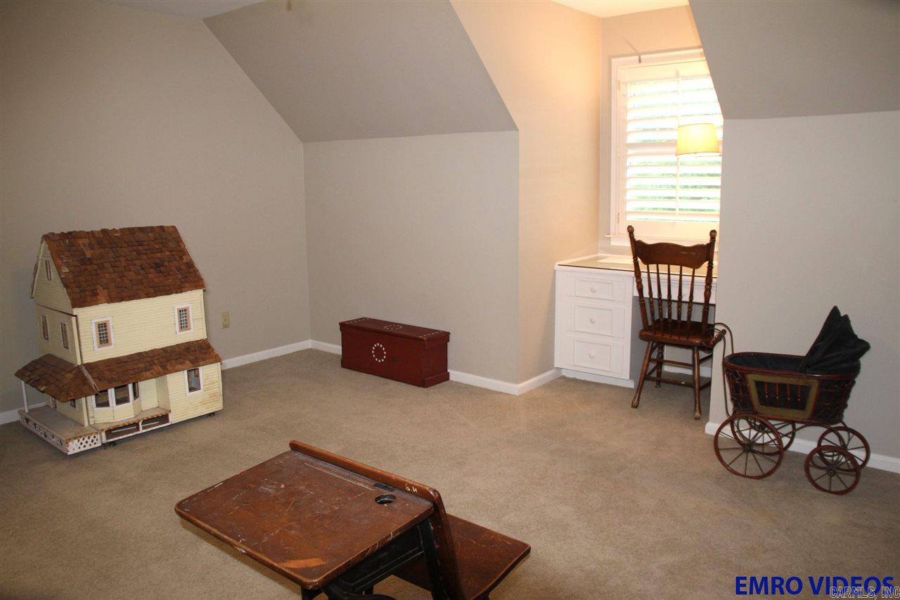 Elm Woods - Residential