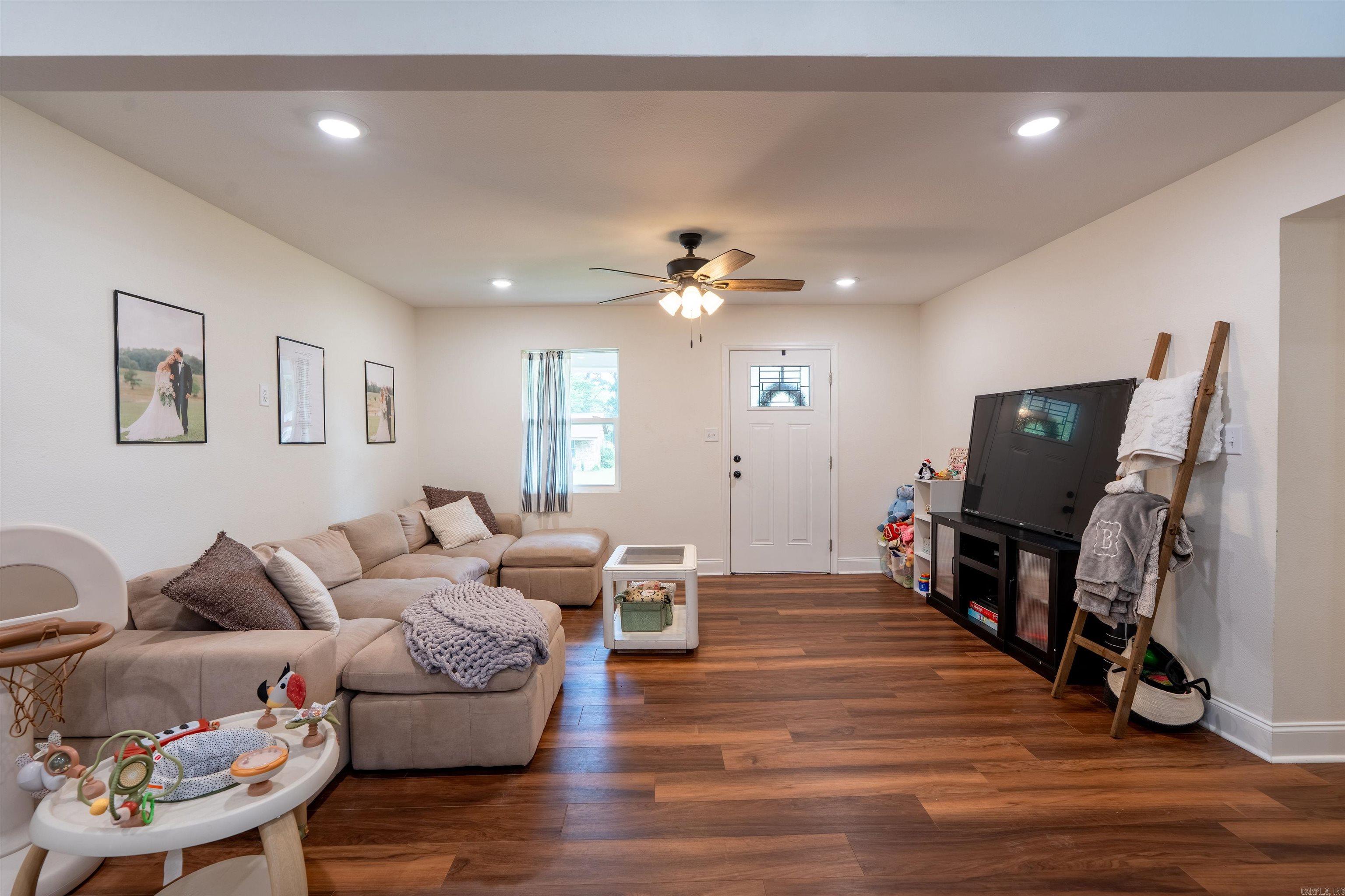 WESTERN HILLS ADD - Residential