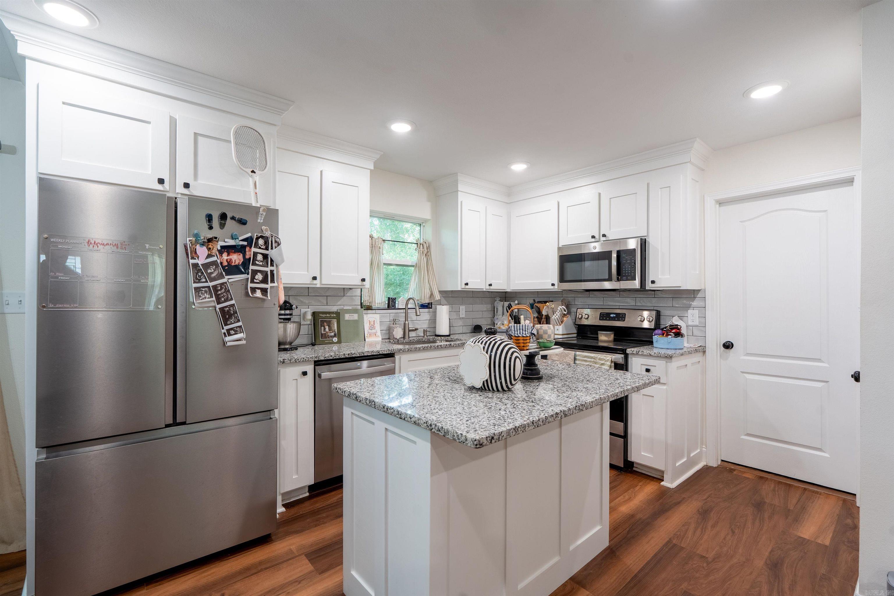 WESTERN HILLS ADD - Residential