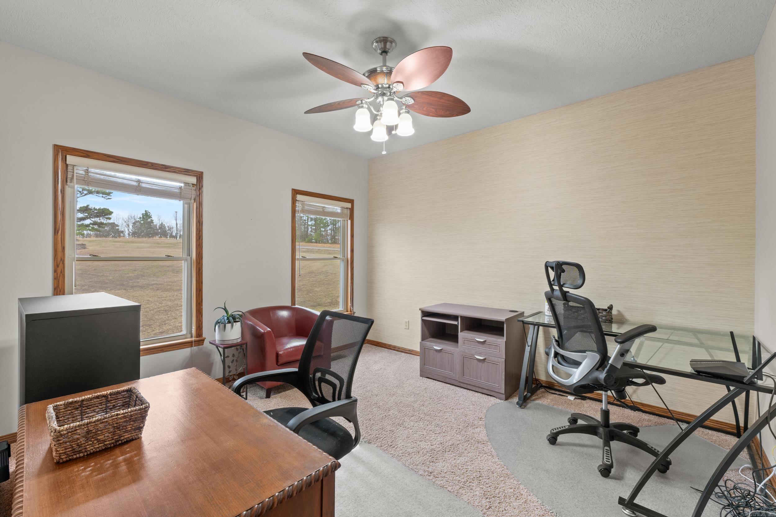 THE SUMMIT - Residential