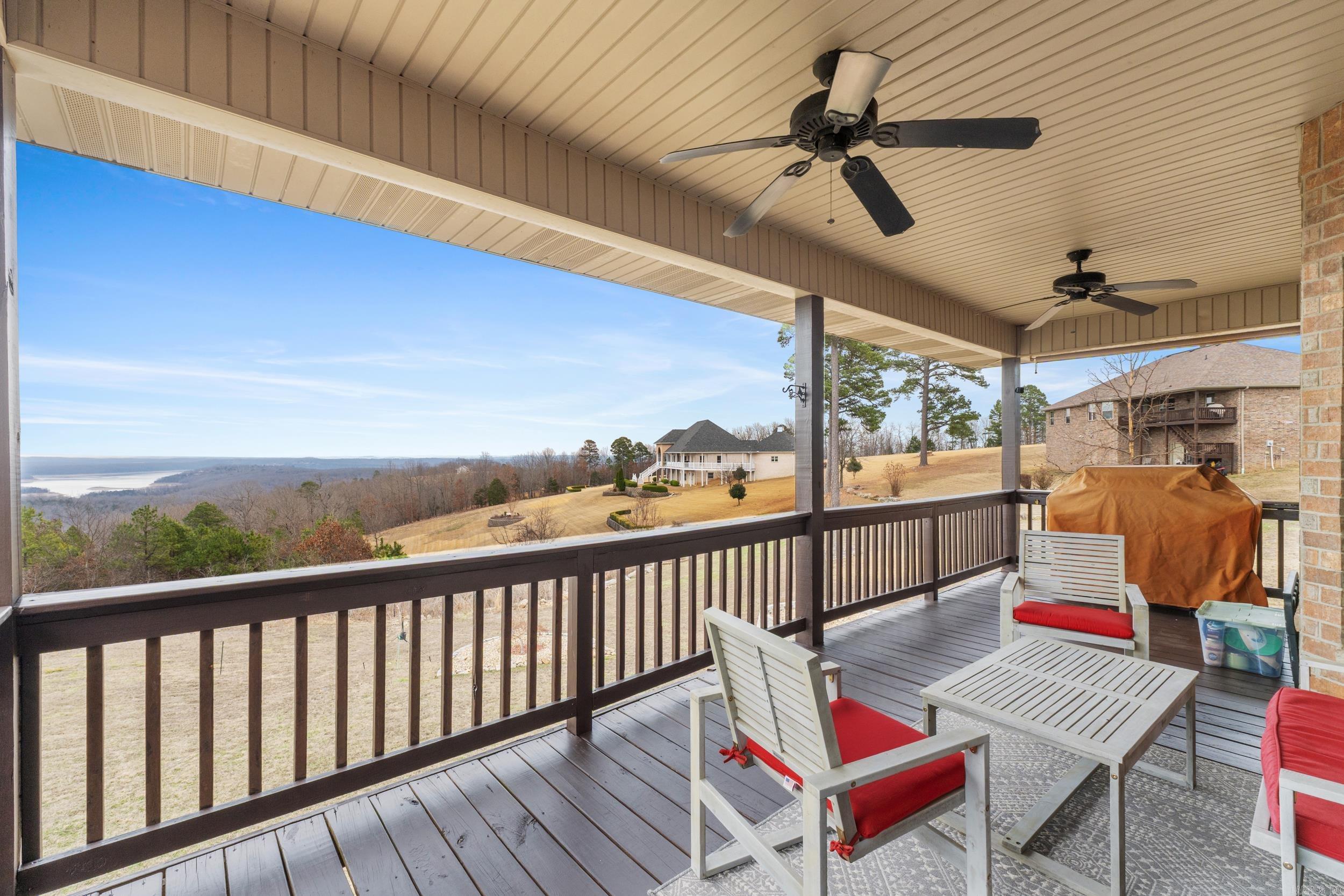 THE SUMMIT - Residential