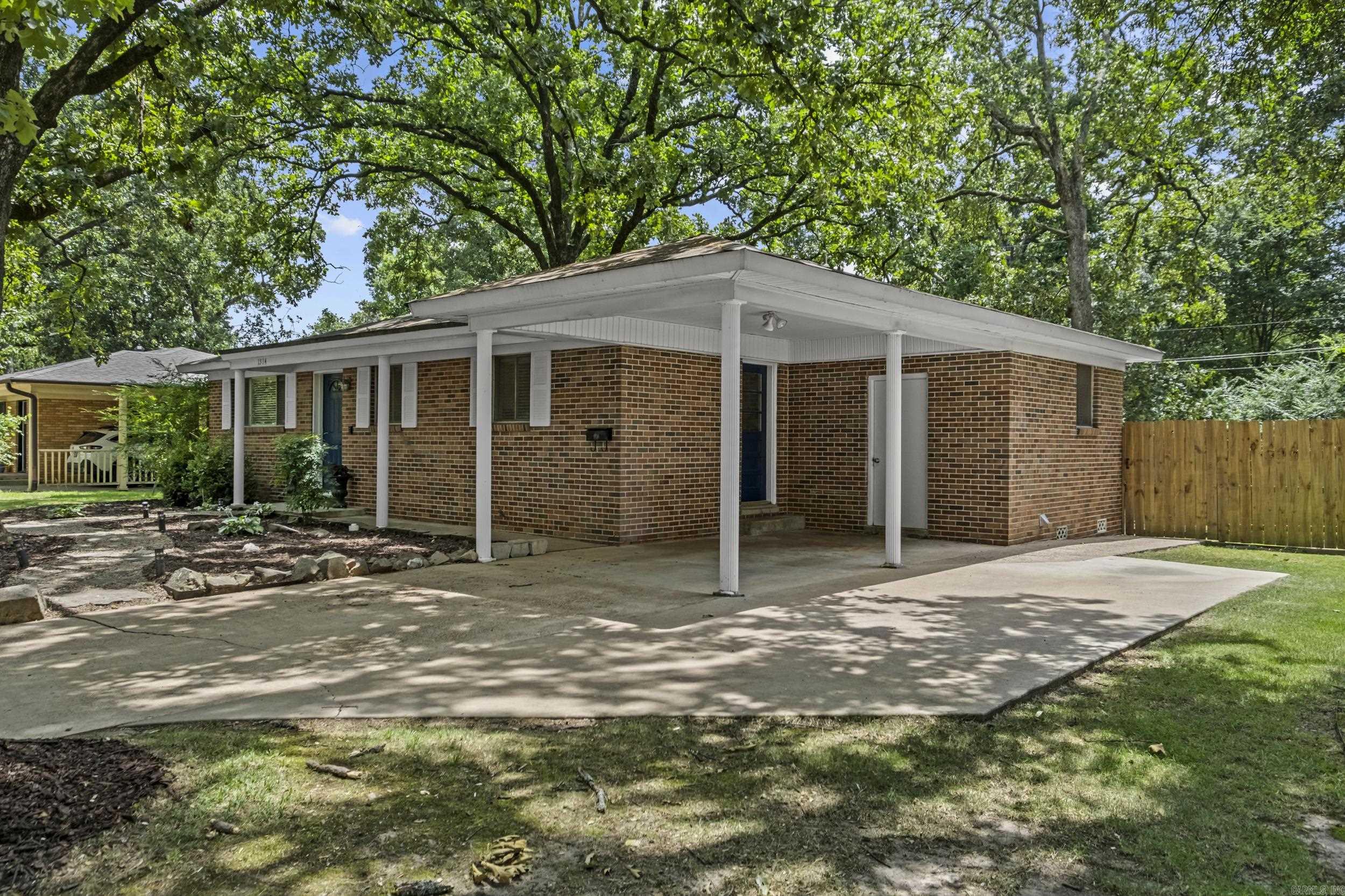 PARK HILL - Residential