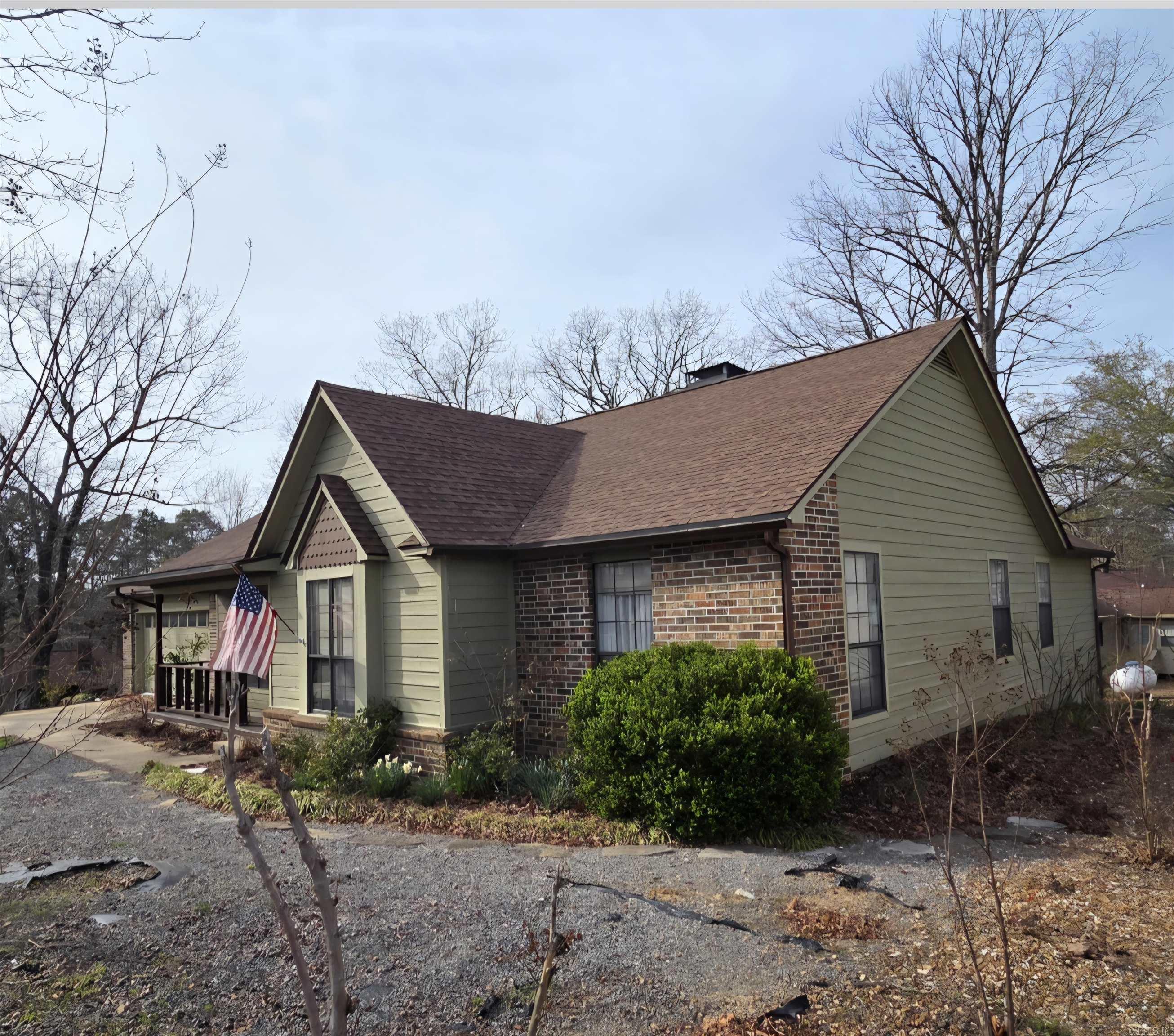 CASTLE RIDGE - Residential