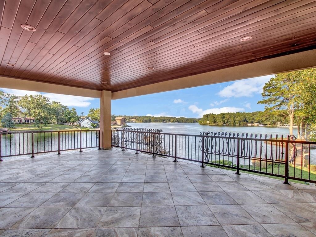 EASTBOROUGH SHORES - Residential