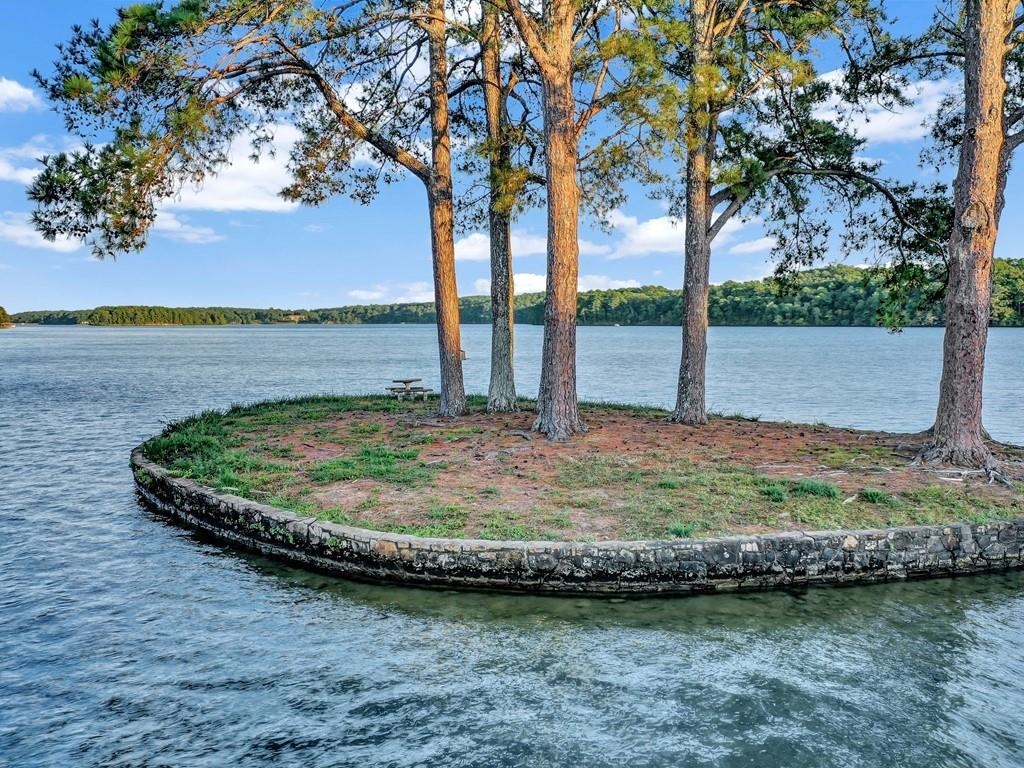 EASTBOROUGH SHORES - Residential