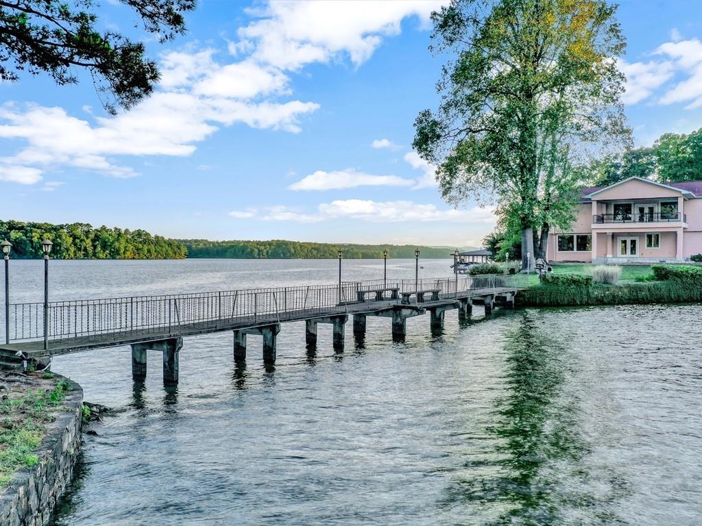 EASTBOROUGH SHORES - Residential
