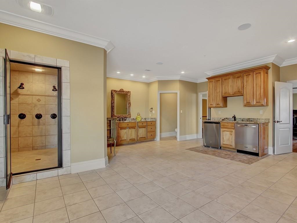EASTBOROUGH SHORES - Residential