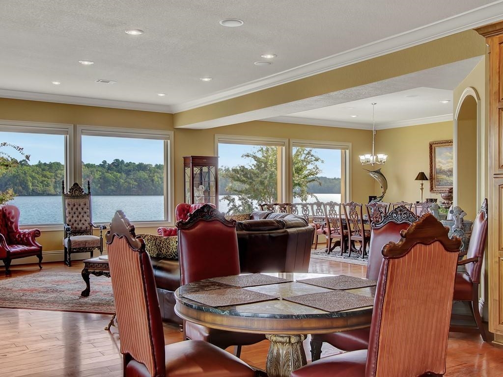 EASTBOROUGH SHORES - Residential