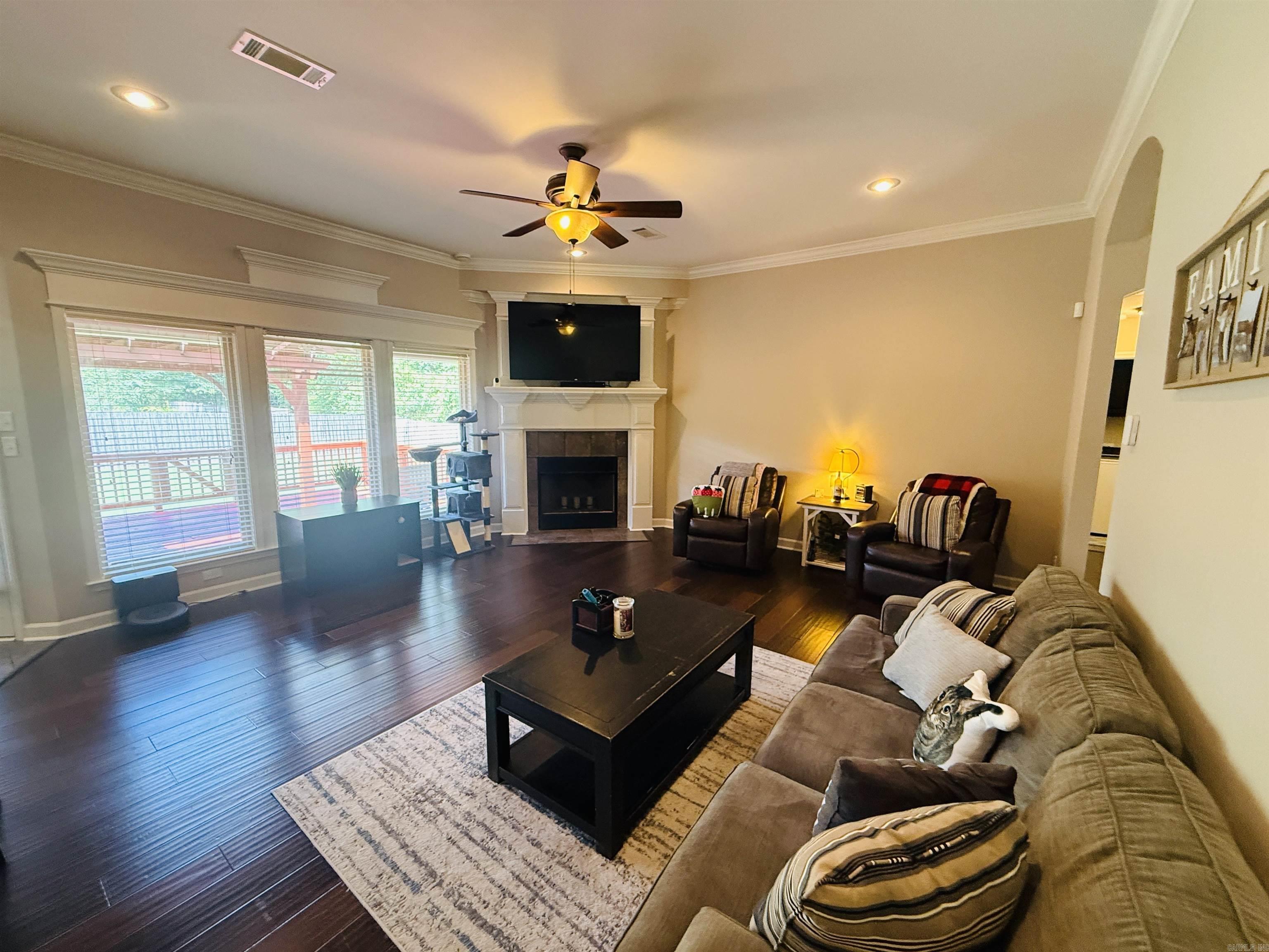 EAST RIDGE - Residential