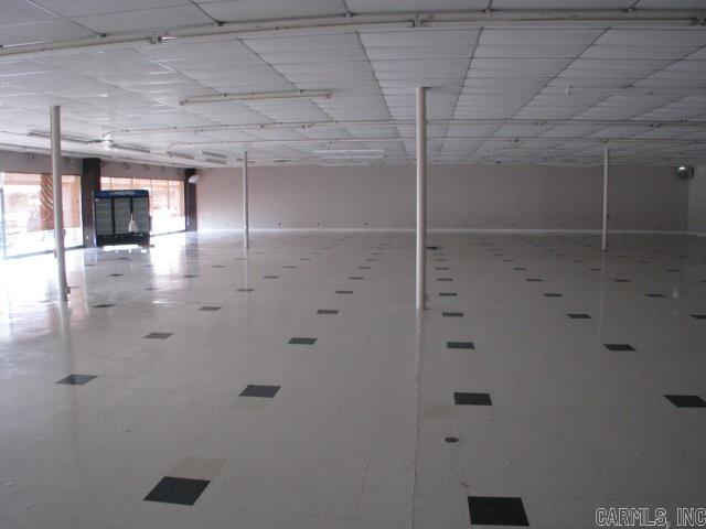 3N-10-19 - Commercial Sale