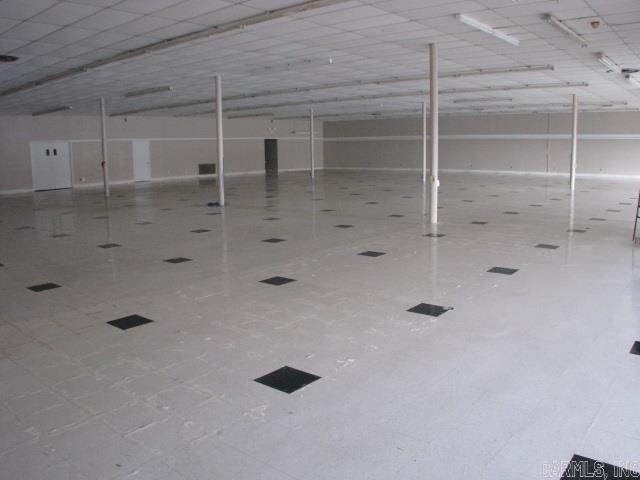 3N-10-19 - Commercial Sale