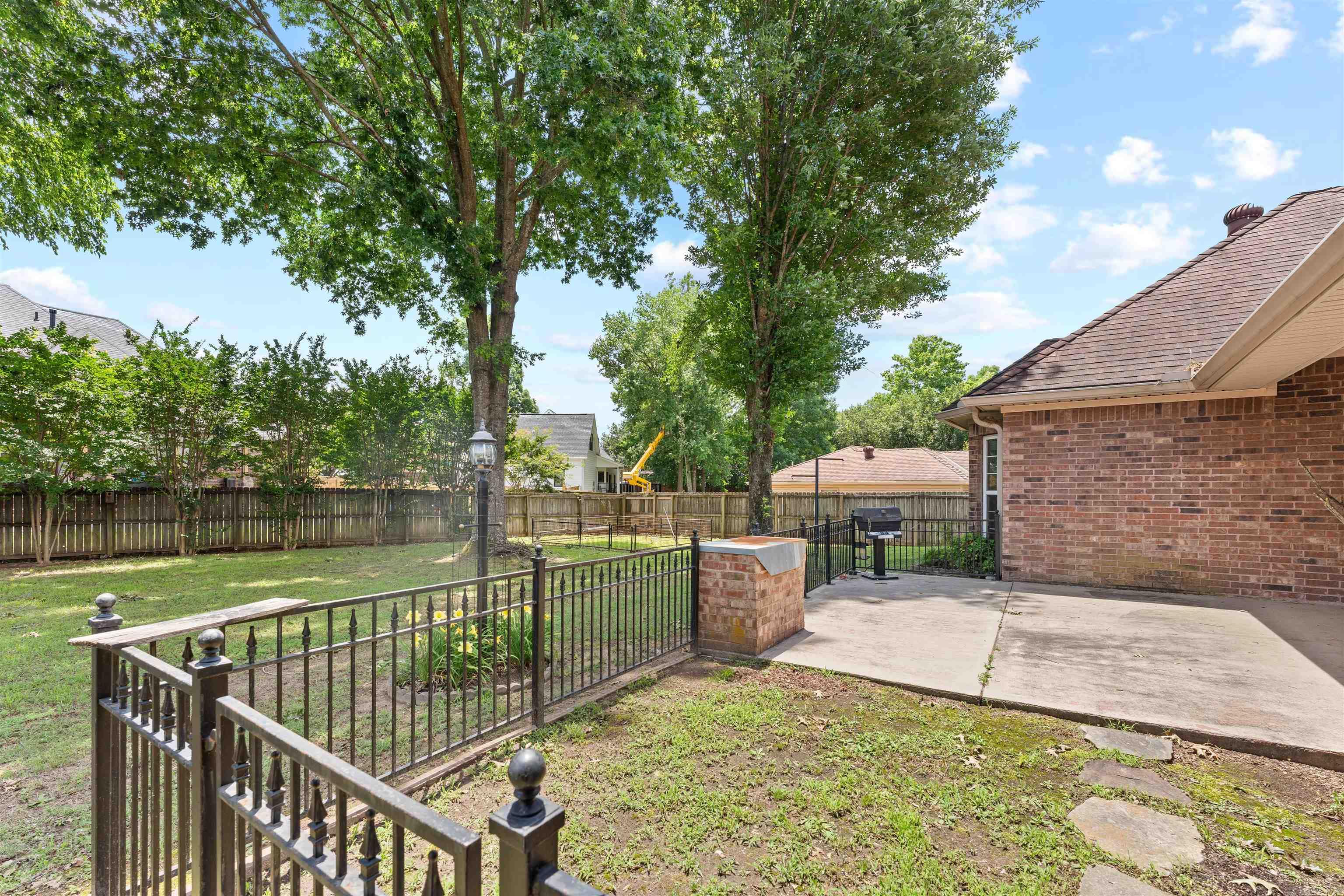 WESTPOINTE - Residential